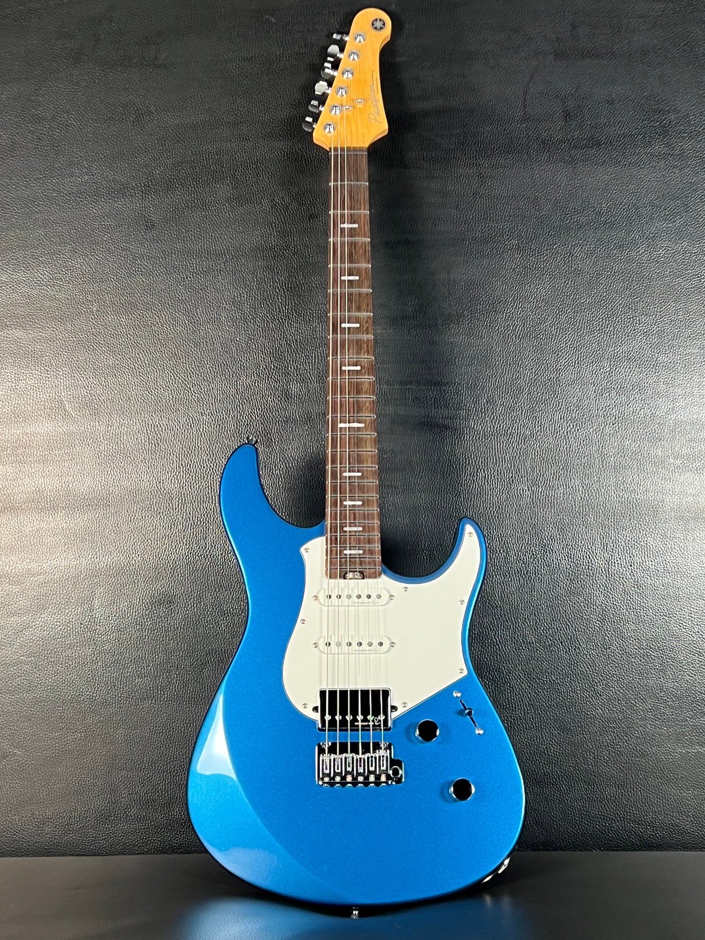Yamaha Pacifica Professional PACP12 Sparkle Blue