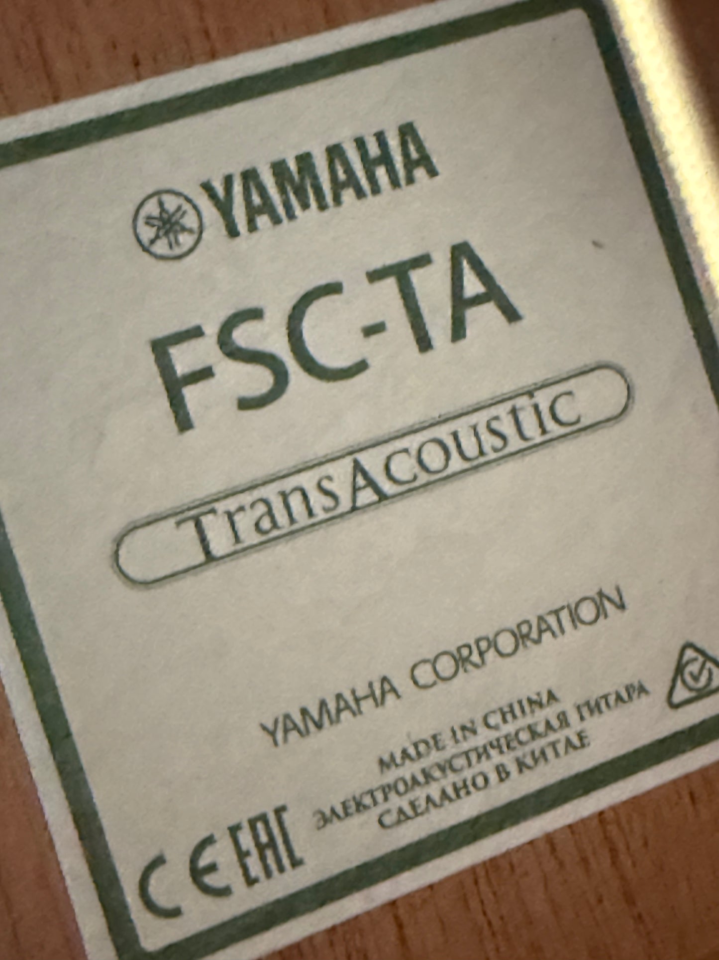 Yamaha FS TransAcoustic Folk Cutaway Ruby Red