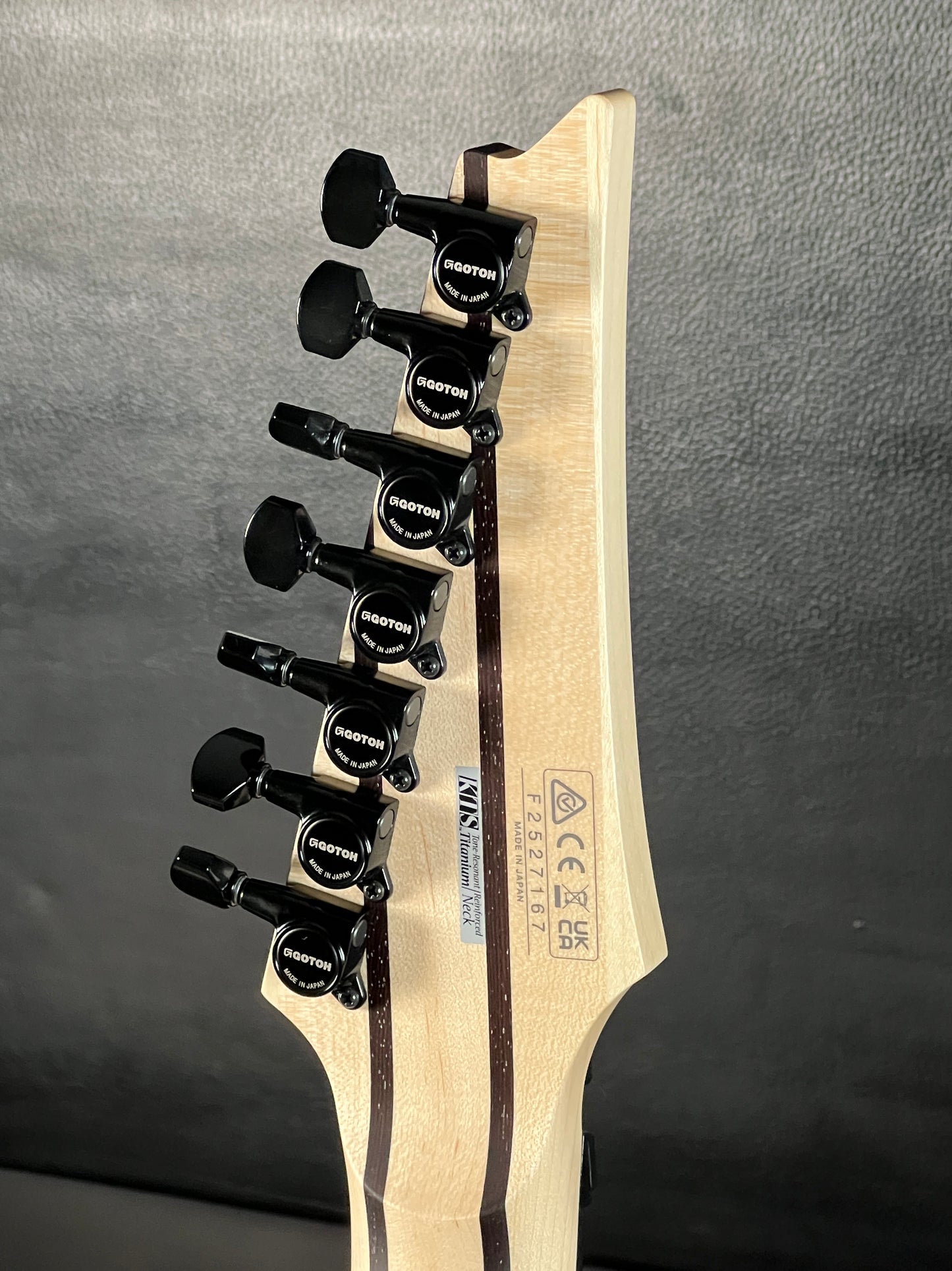 Ibanez RGD Prestige 7-String Natural Flat