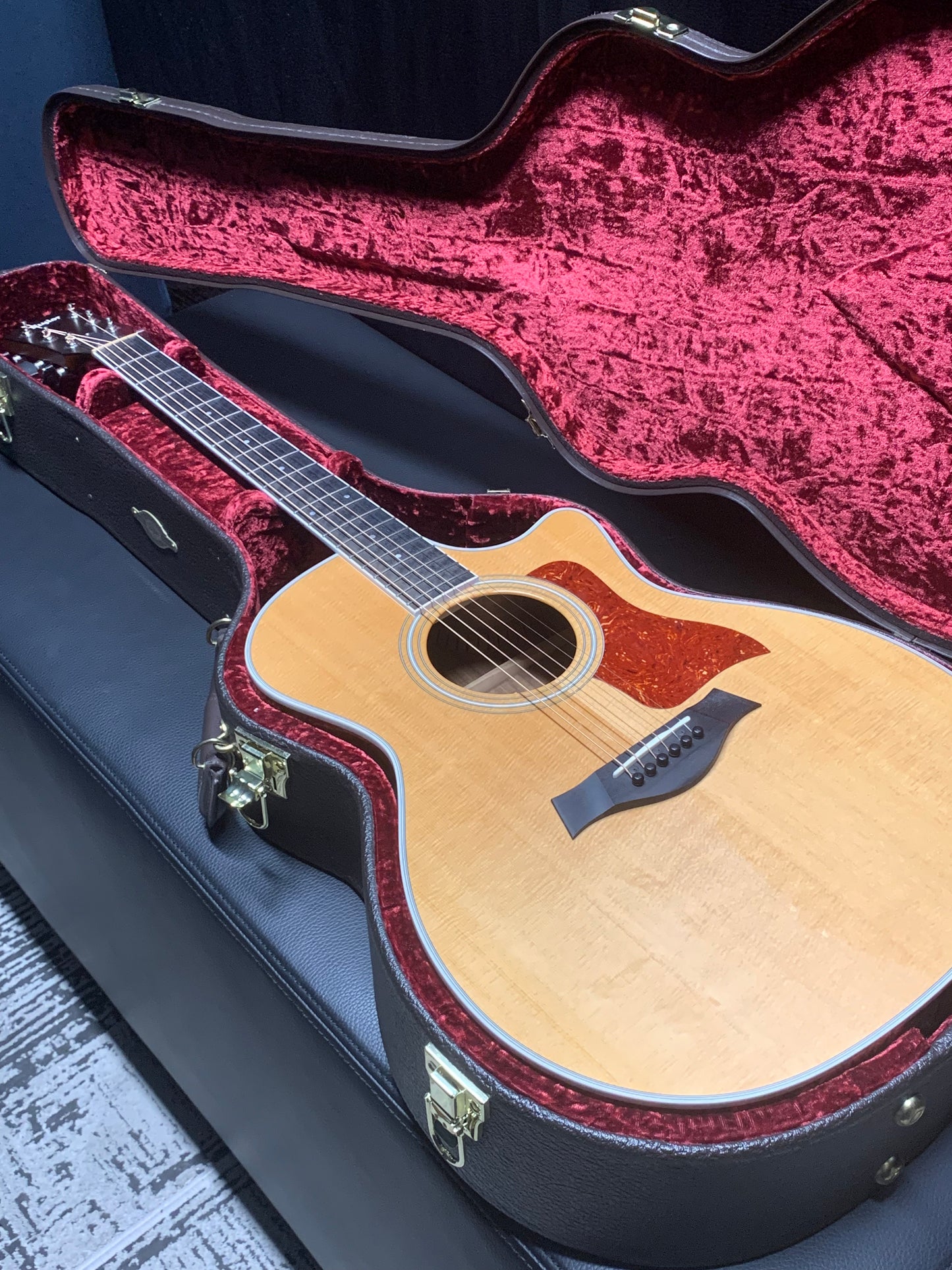 Taylor 414ce (PRE-OWNED)