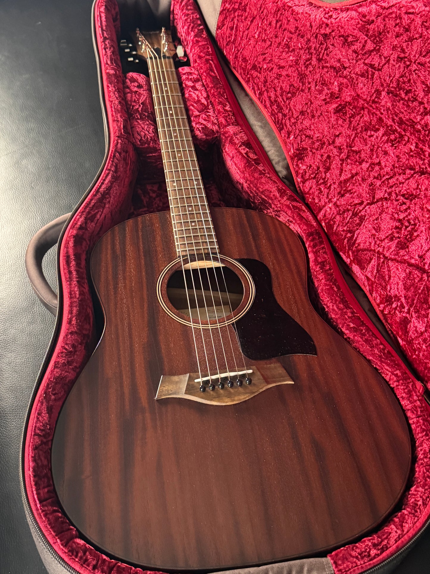 Pre-Owned Taylor American Dream AD27e (PRE-OWNED)