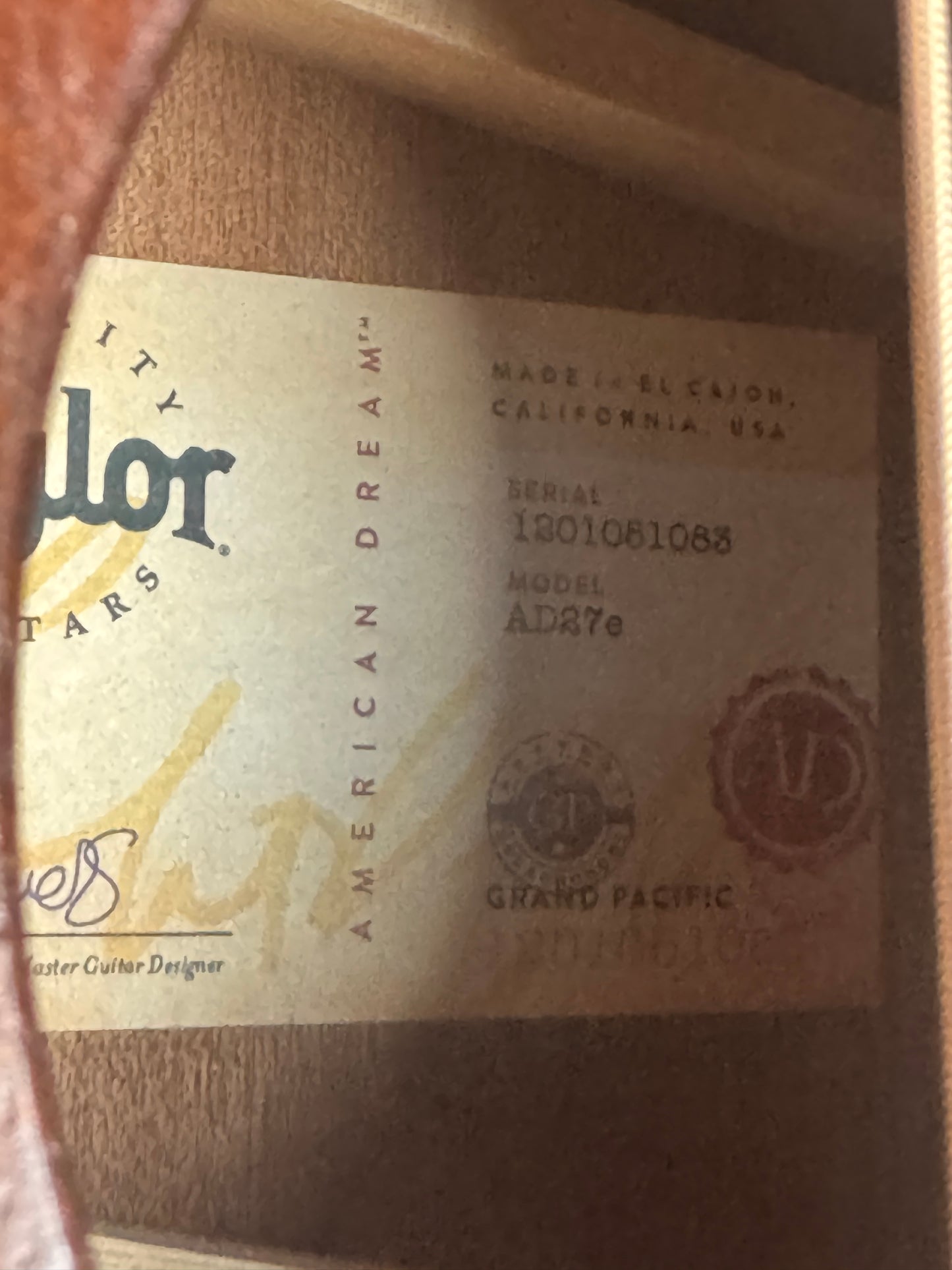 Pre-Owned Taylor American Dream AD27e (PRE-OWNED)