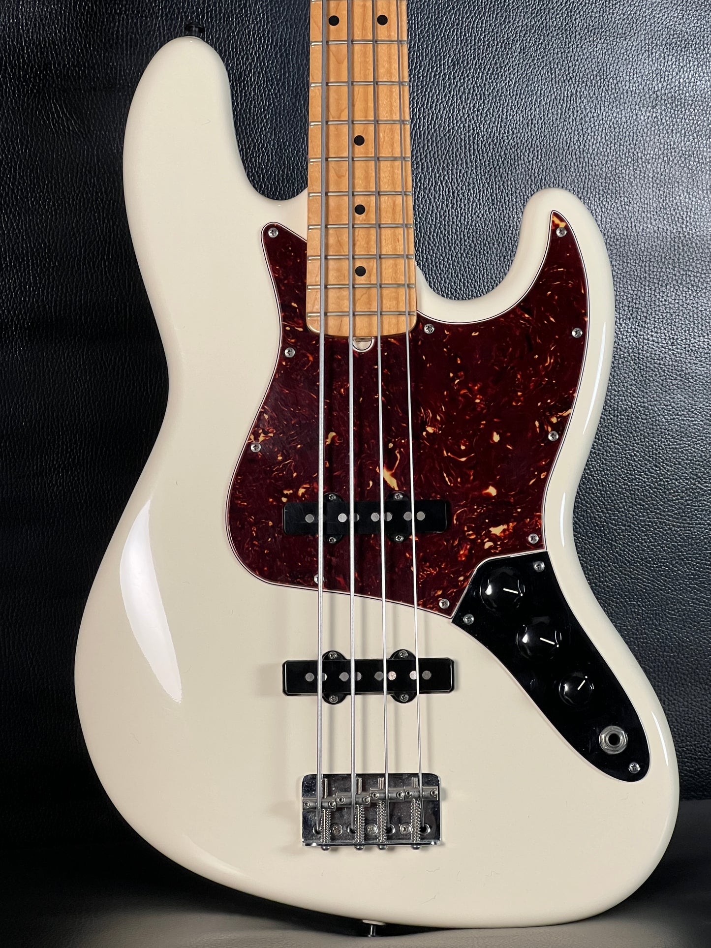 Fender Jazz bass Standard MIA 2010 (PRE-OWNED)