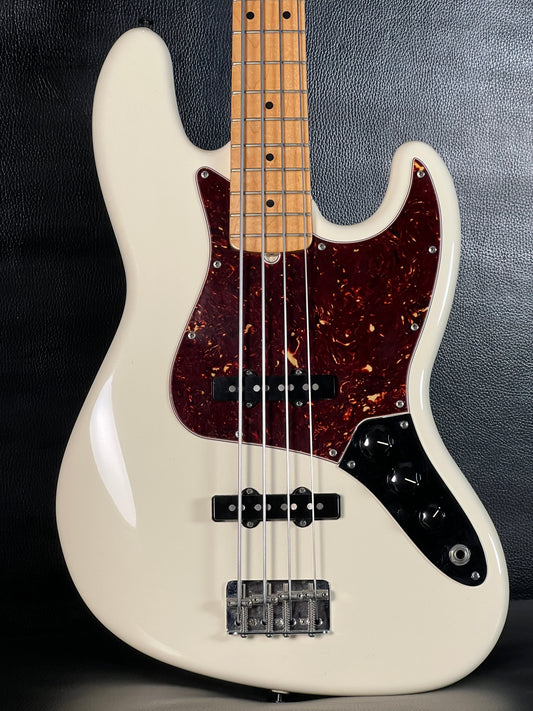Fender Jazz bass Standard MIA 2010 (PRE-OWNED)