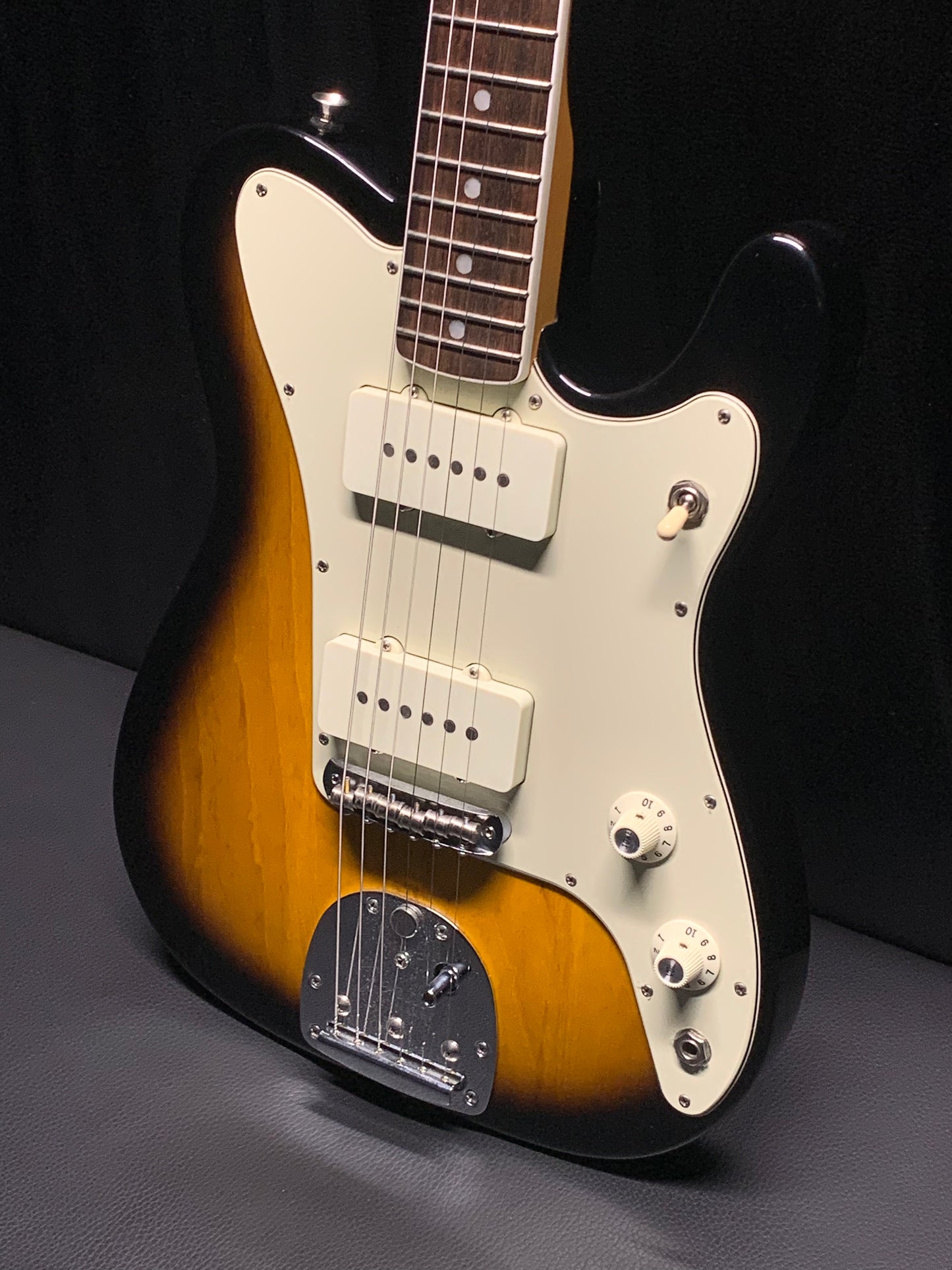 Fender Parallel Universe Jazz/Tele 2018 (PRE-OWNED)