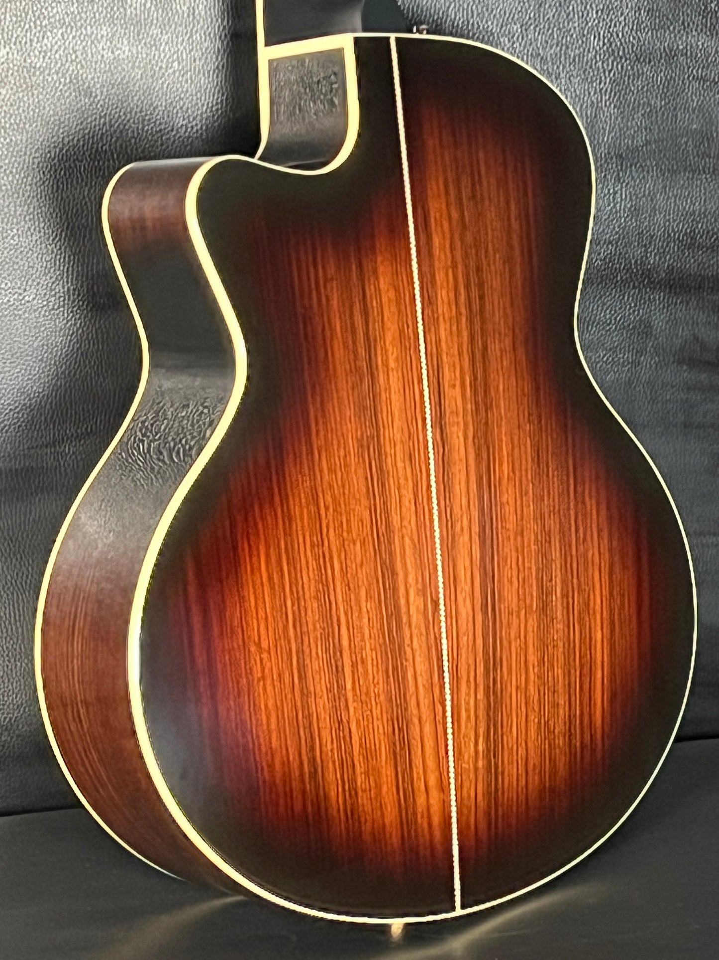 Godin Connaisseur Rosewood Black