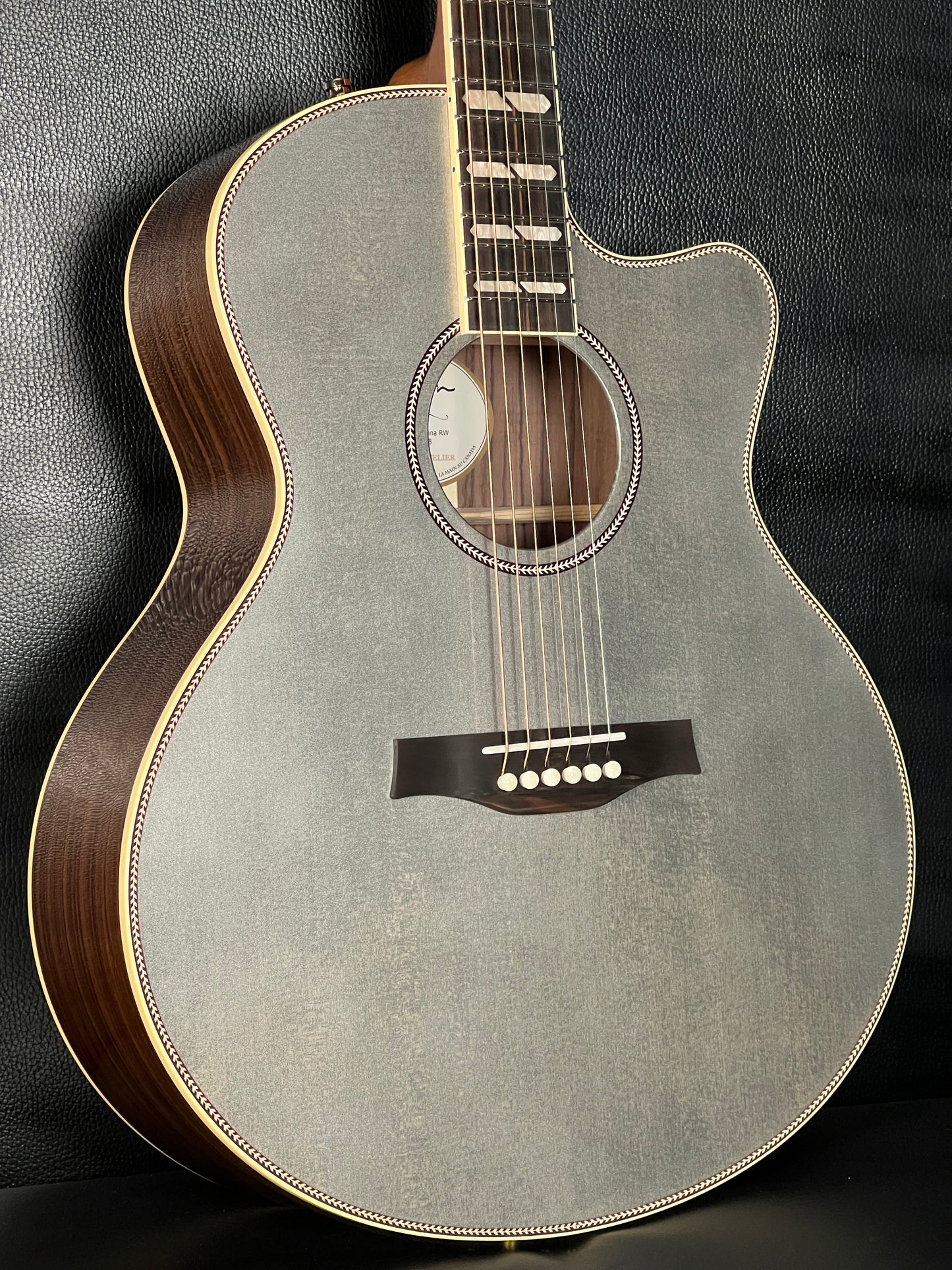Godin Connaisseur Rosewood Satin Gray
