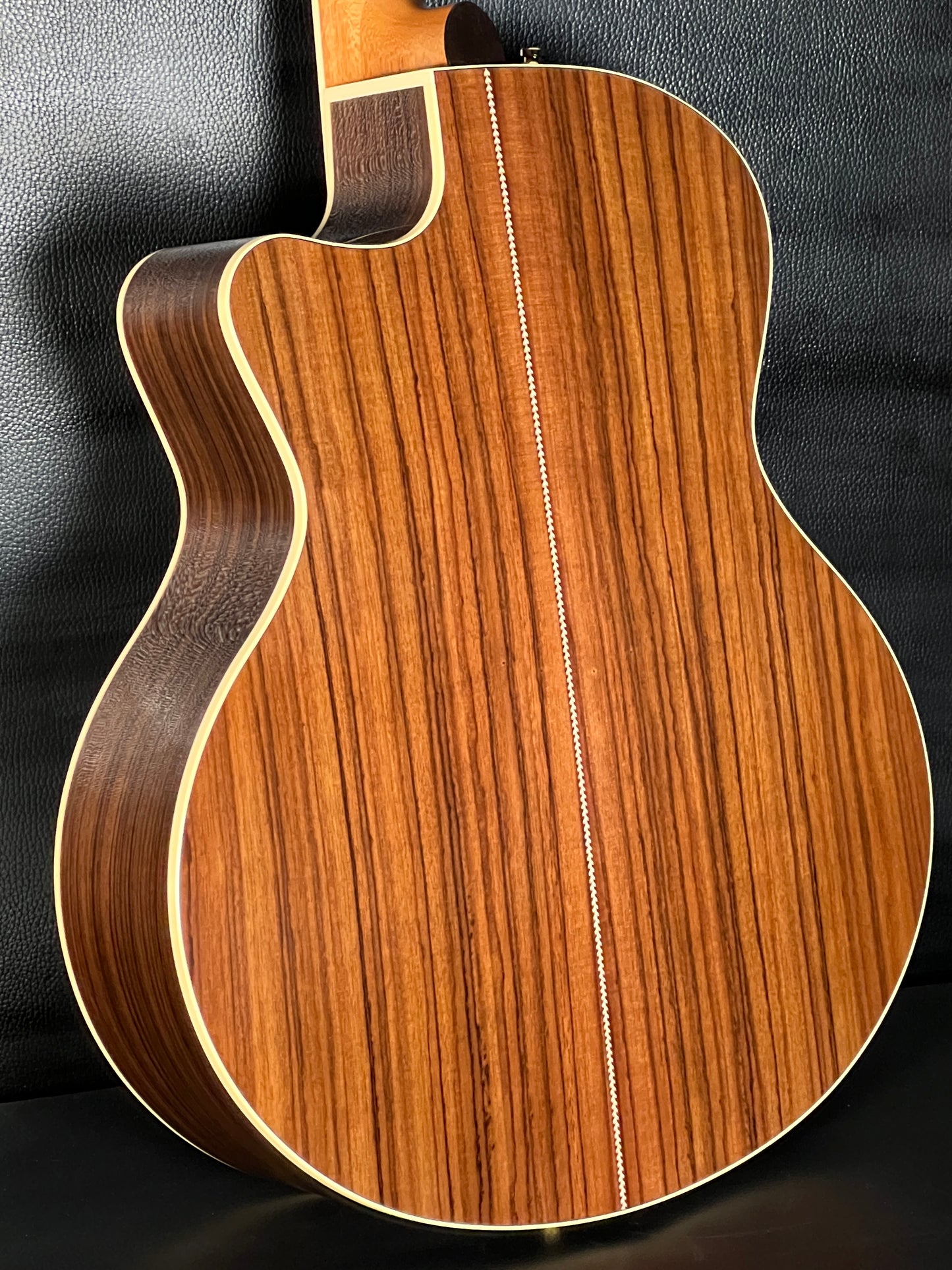 Godin Connaisseur Rosewood Satin Gray