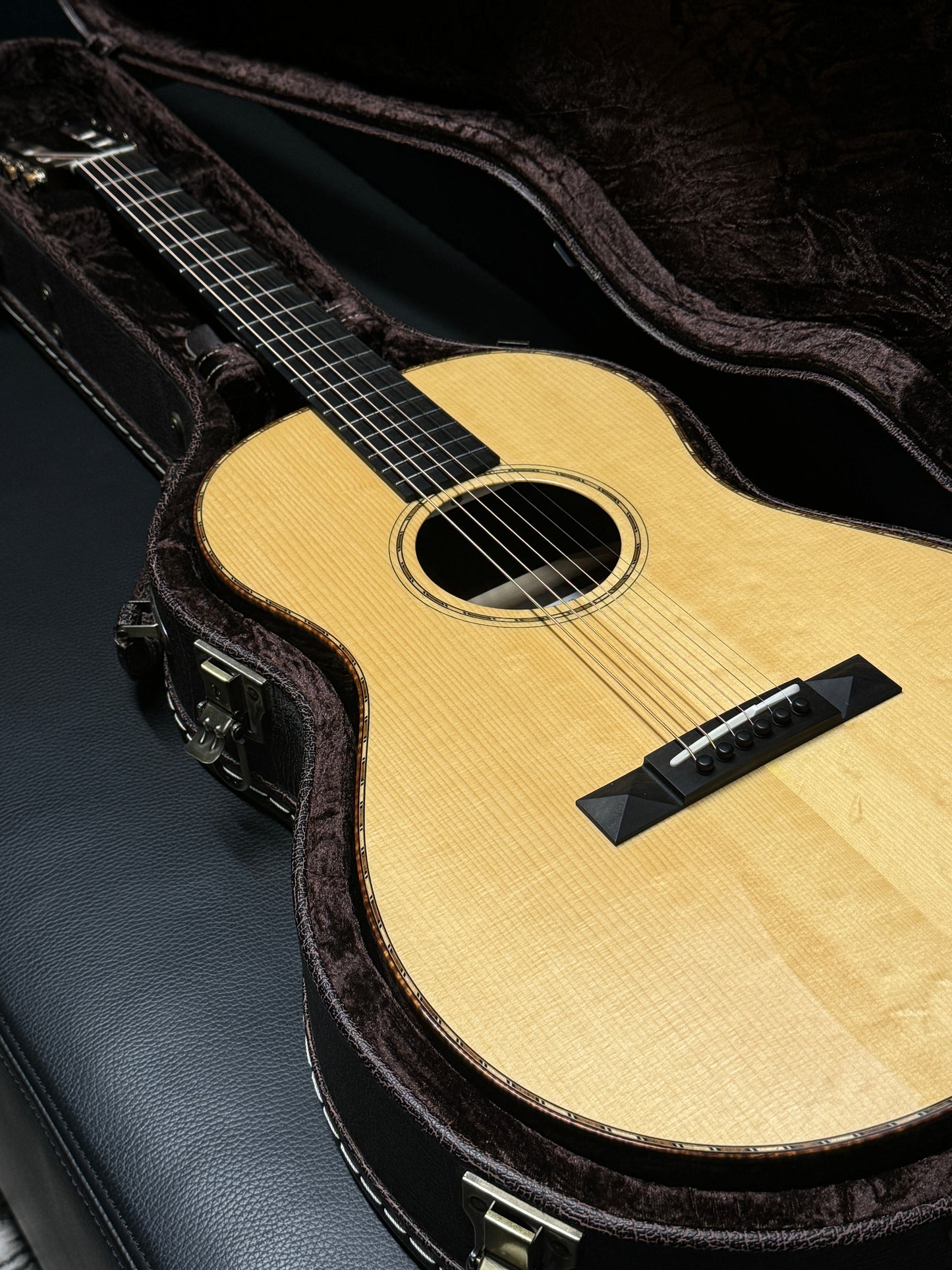 Bedell Parlor Brazillian Rosewood (PRE-OWNED)