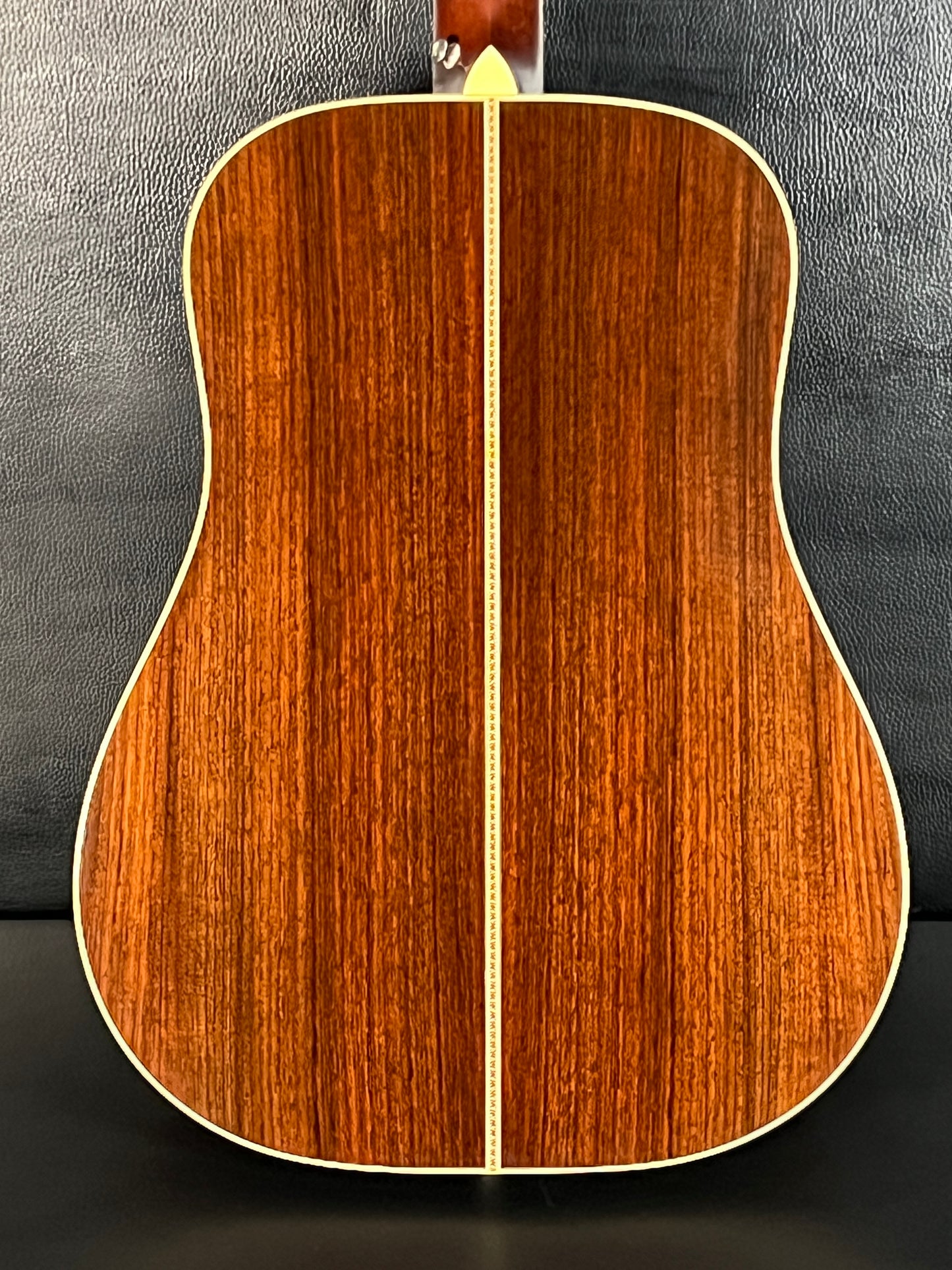 Santa Cruz D Model Dreadnought (PRE-OWNED)