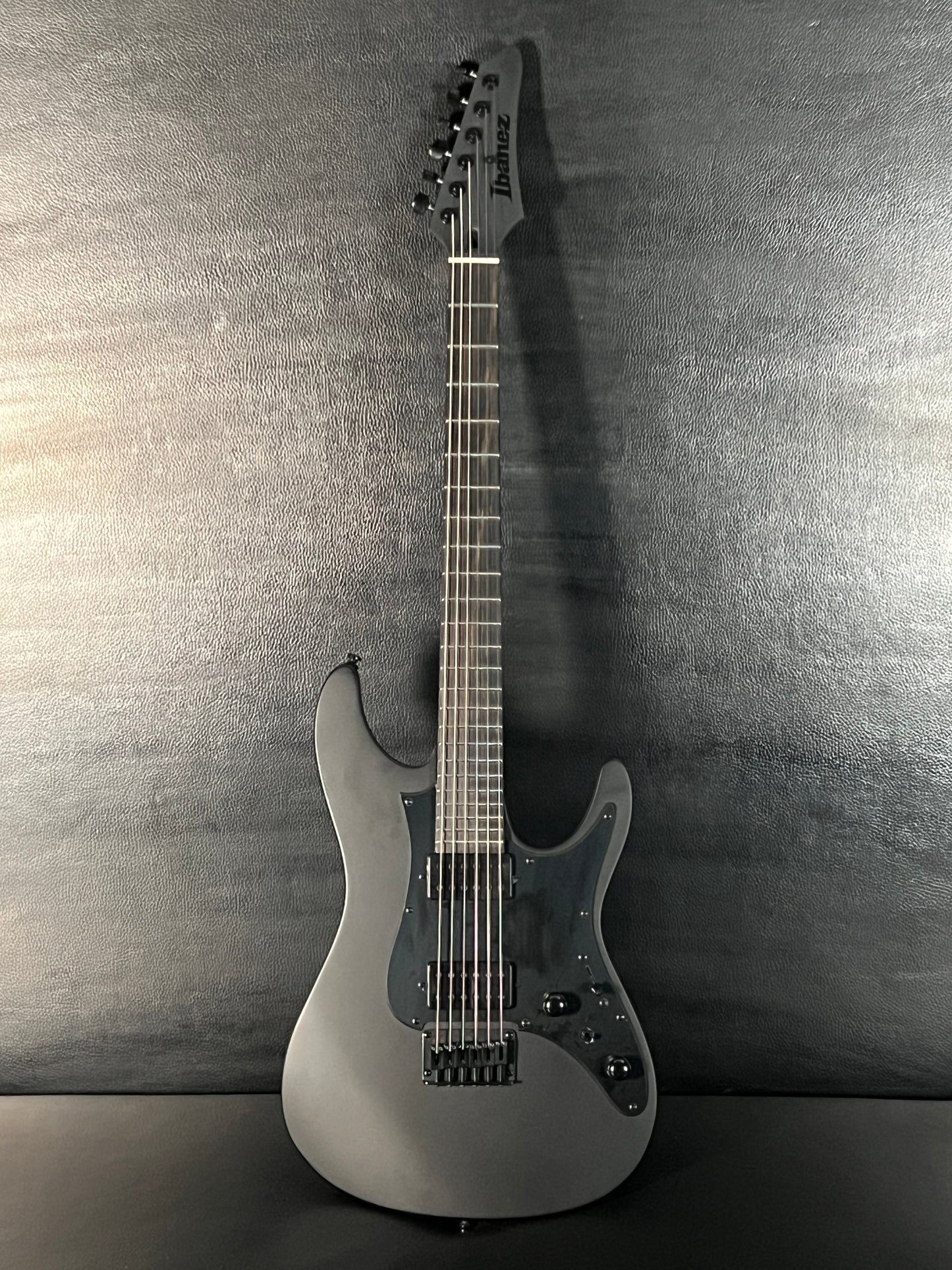 Ibanez AZ41B1BKF AZ Iron Label Black Flat