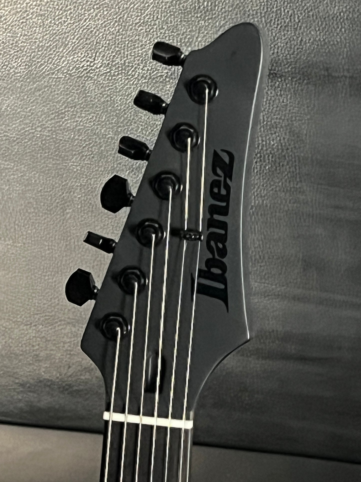 Ibanez AZ41B1BKF AZ Iron Label Black Flat