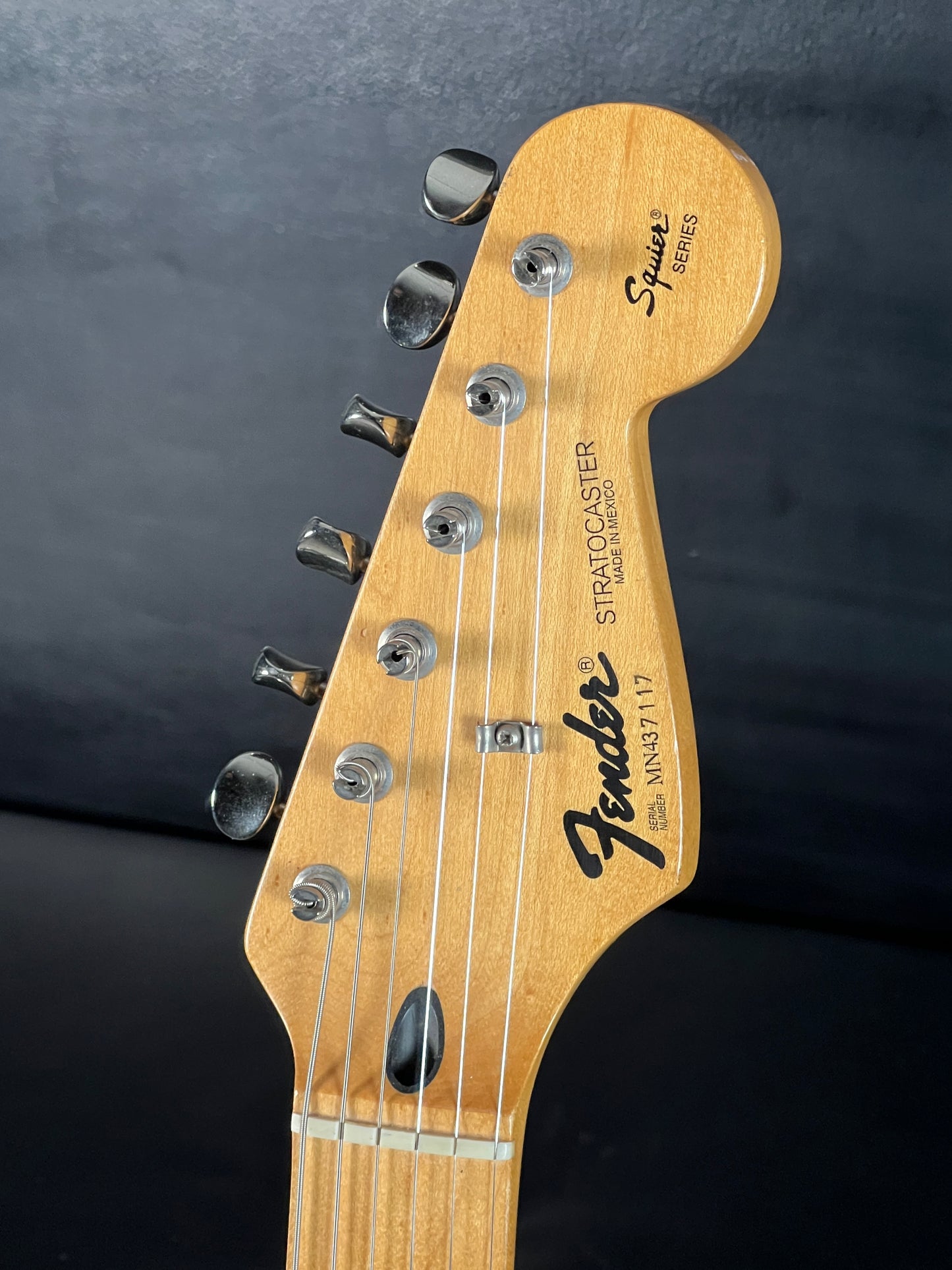 Fender Stratocaster MIM 1994-95 Squier Series Black (PRE-OWNED)