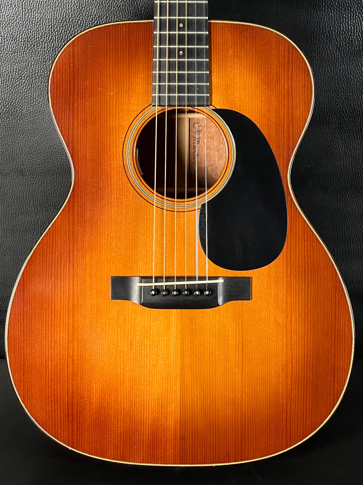 Martin Custom Shop 000-18 Sunburst 2012 (PRE-OWNED)