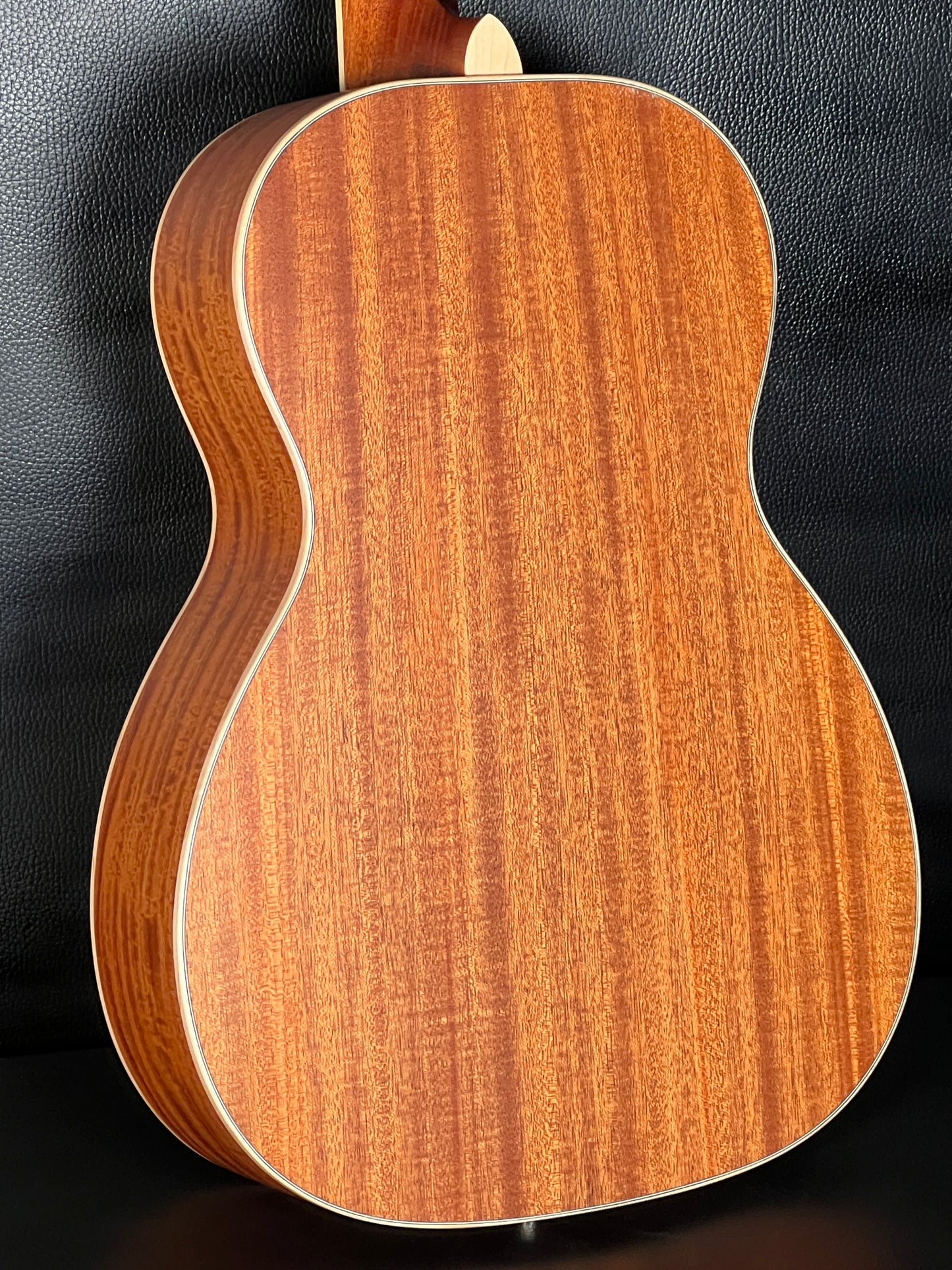 Larrivée 0-40 Mahogany 12-Fret Parlor (PRE-OWNED)