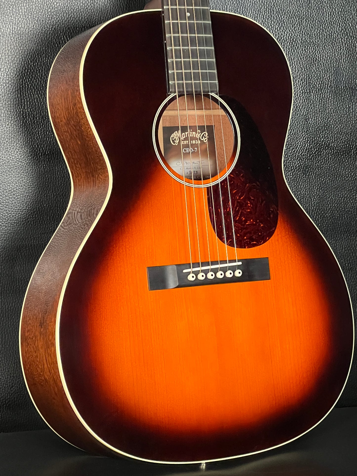 Martin CEO-7 14 Fret 00 Body Adirondack Spruce top (PRE-OWNED)