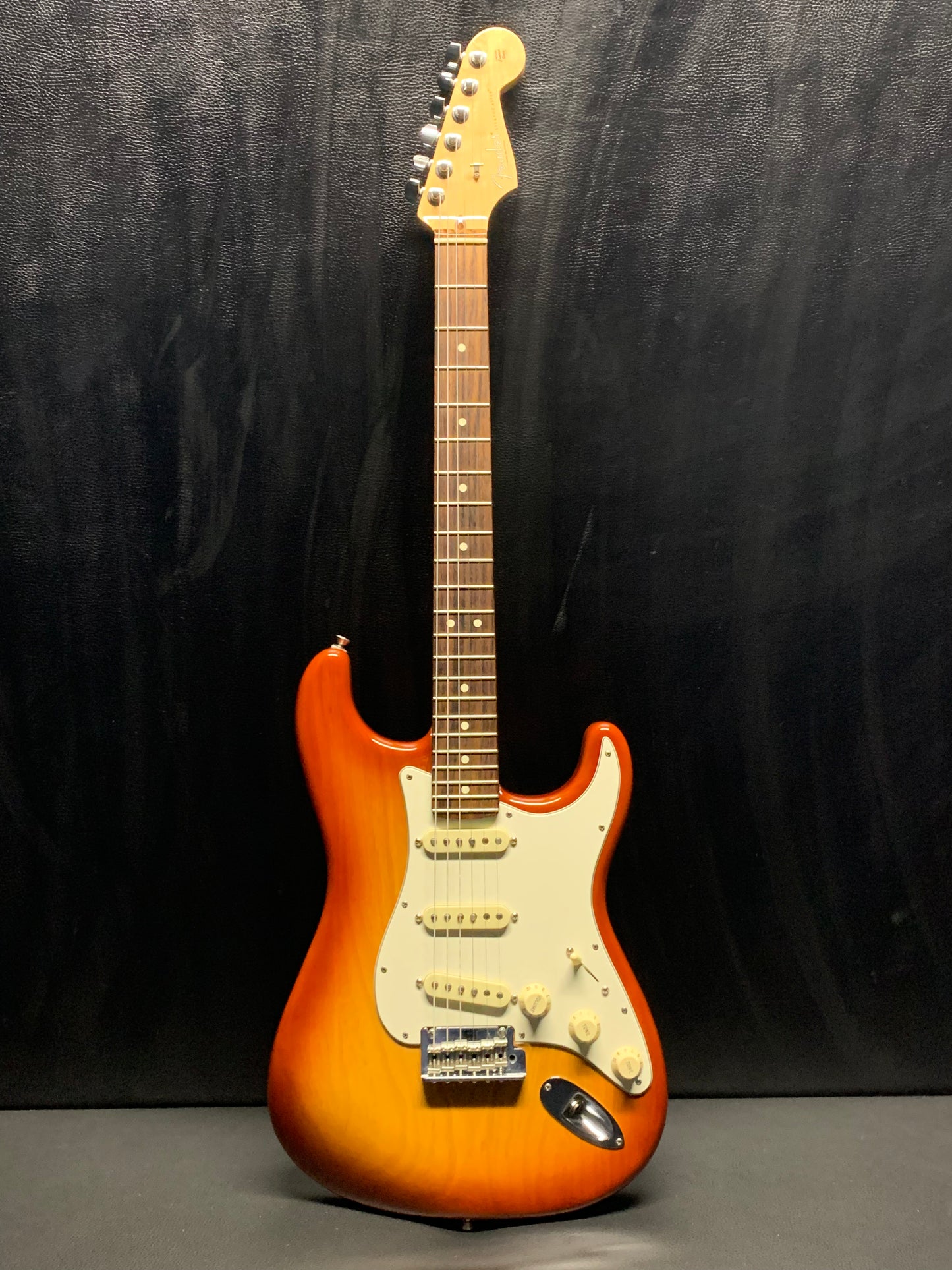 Fender American Pro Stratocaster 2018 (PRE-OWNED)