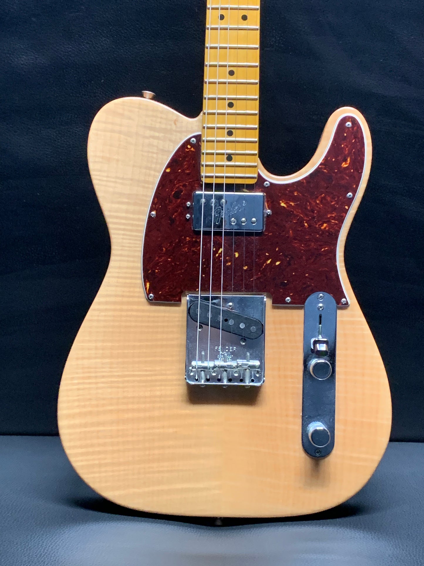 Fender Rarities Flame Maple Top Chambered Telecaster 2019 (PRE-OWNED)