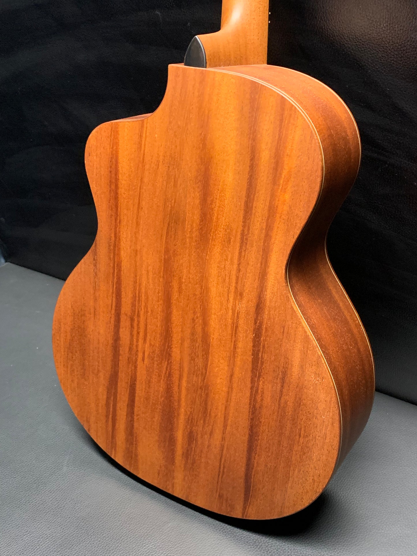 Dowina Mahogany Selection GAC (PRE-OWNED)