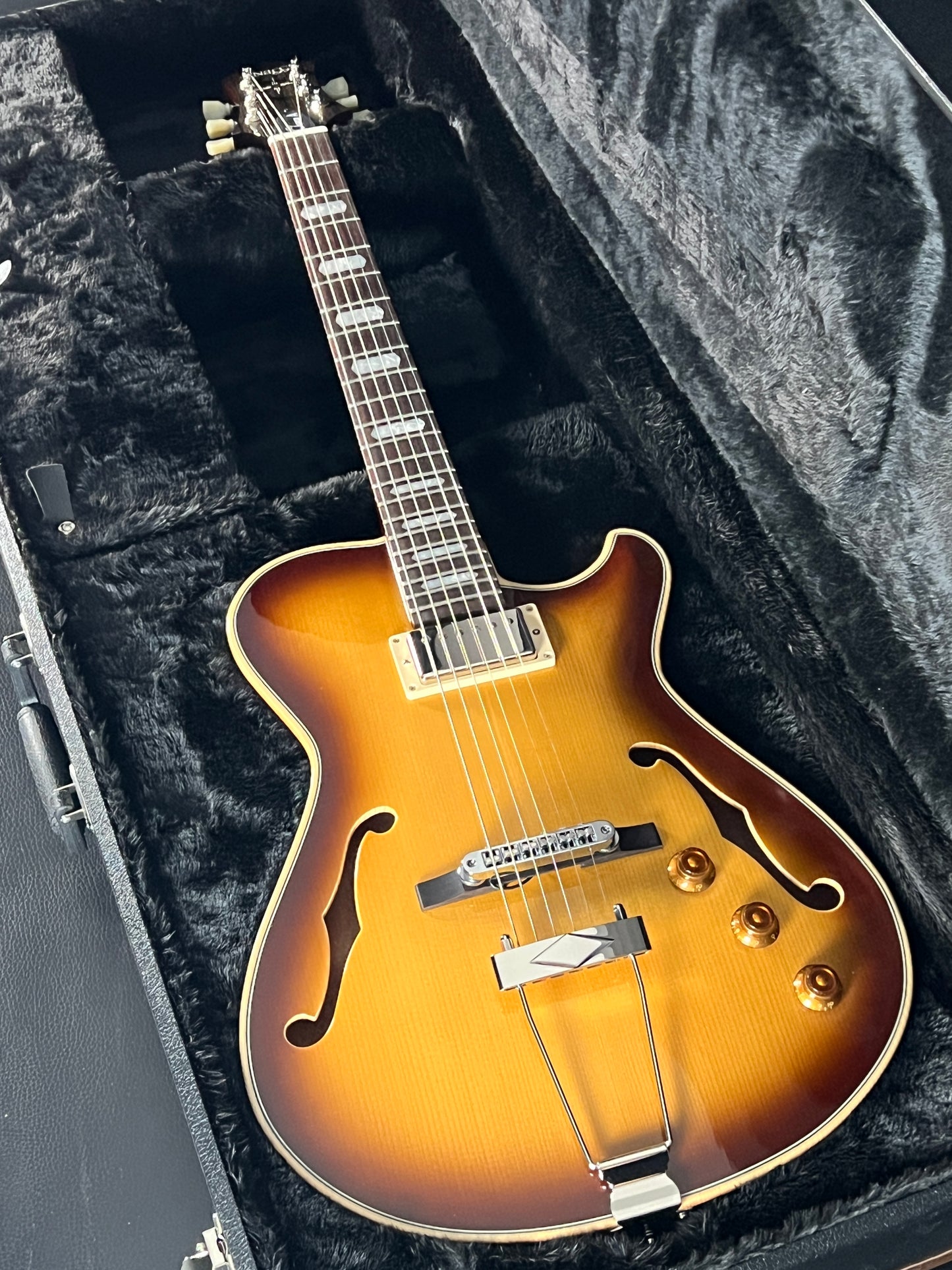 Knaggs Chena Tobacco Burst #486