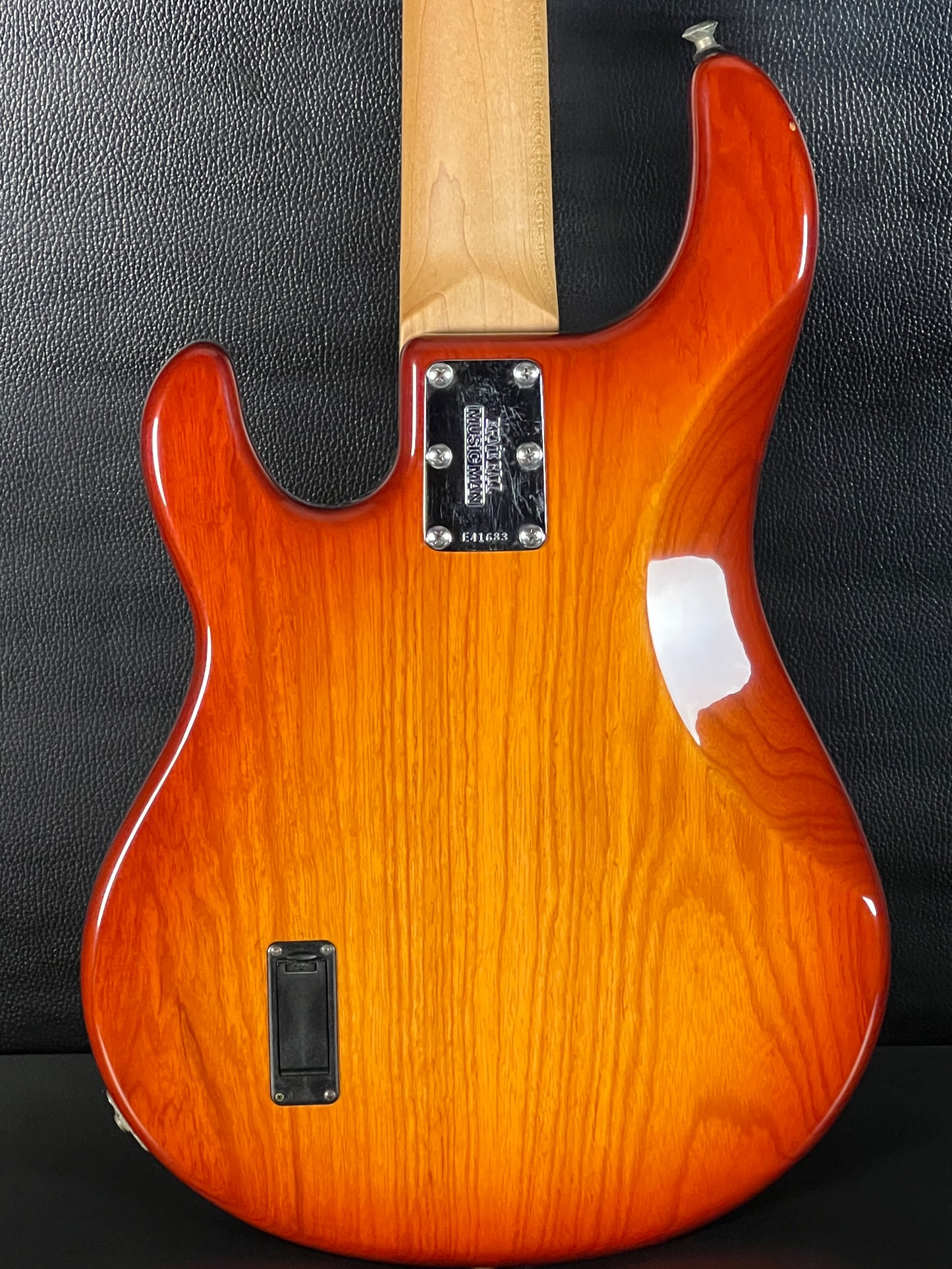 Ernie Ball Music Man StingRay 5 (PRE-OWNED)