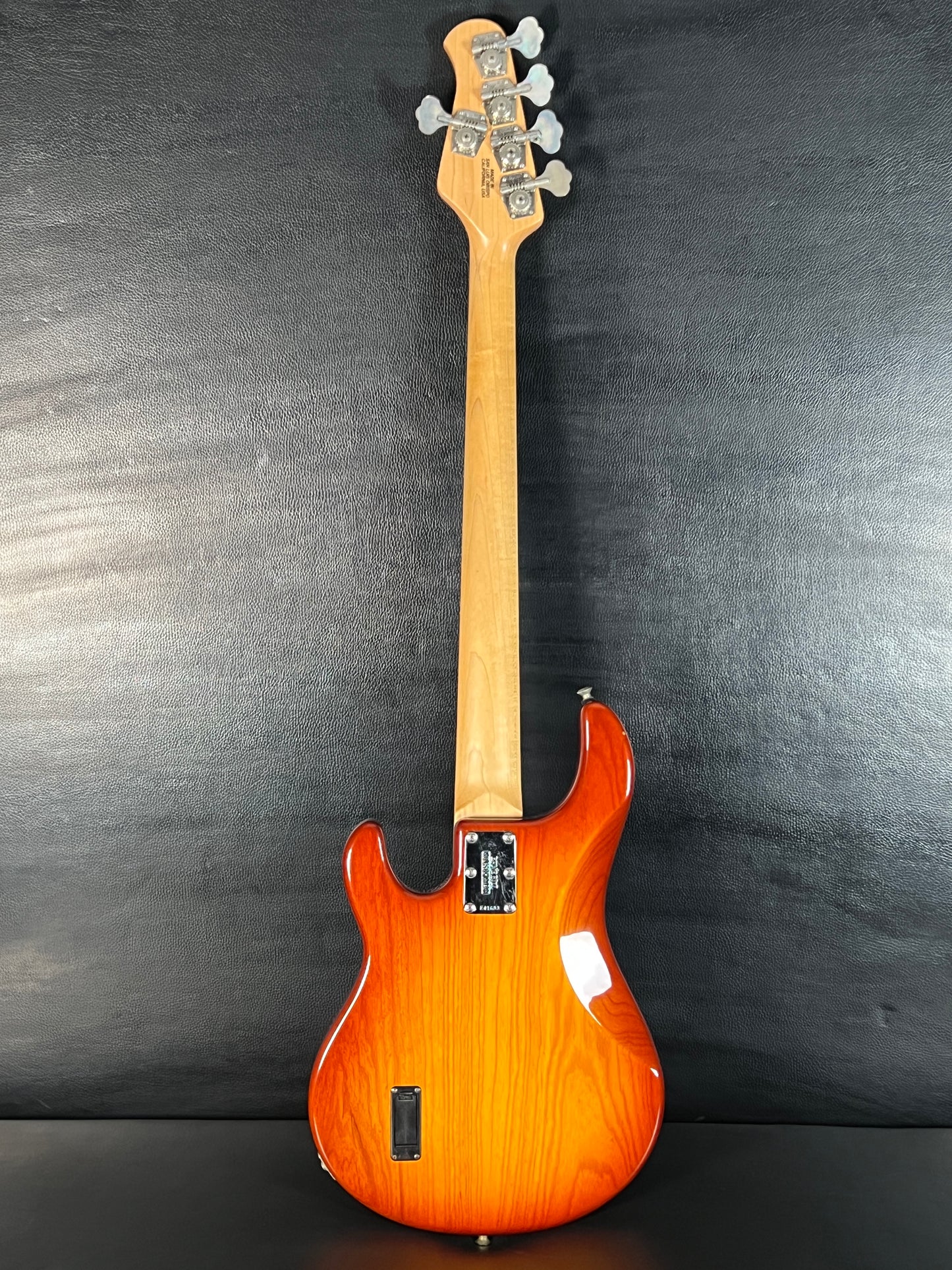 Ernie Ball Music Man StingRay 5 (PRE-OWNED)
