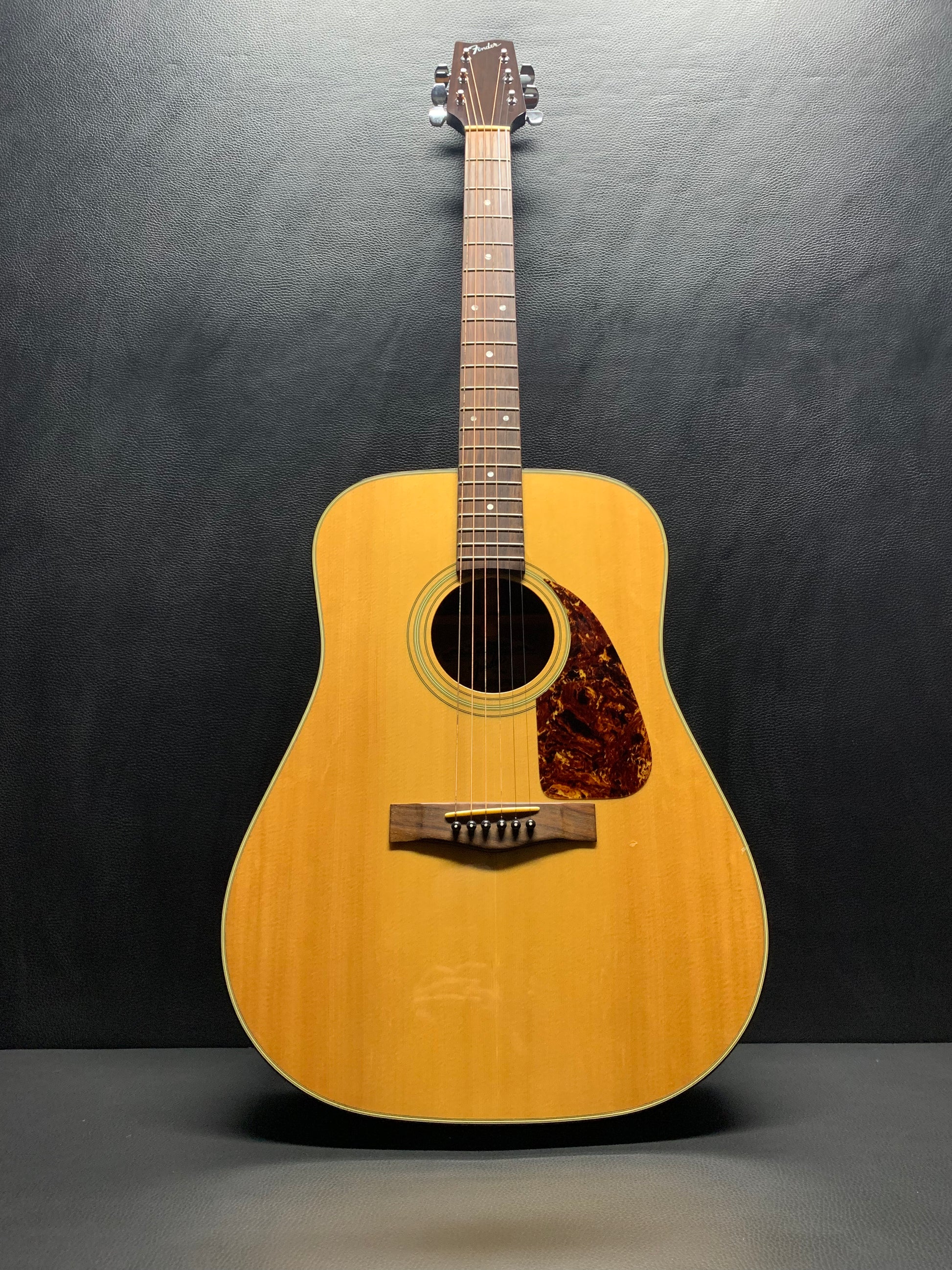 Fender F210 Acoustic Guitar Dreadnought Natural PRE OWNED