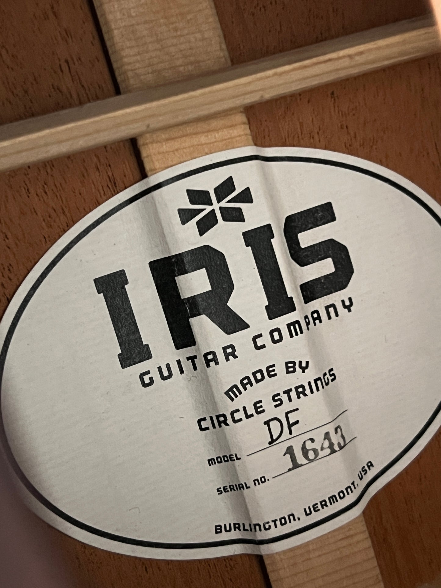 Iris DF Tobacco Burst #1643