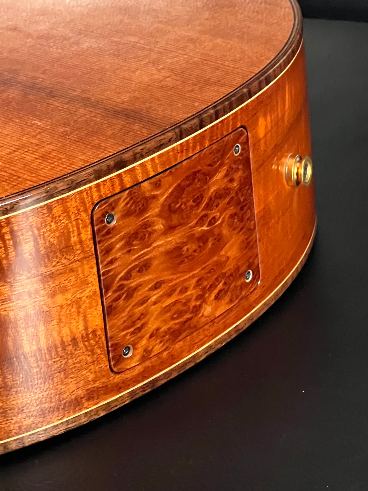 Sheldon Schwartz Oracle Redwood / Curly Mahogany (PRE-OWNED)