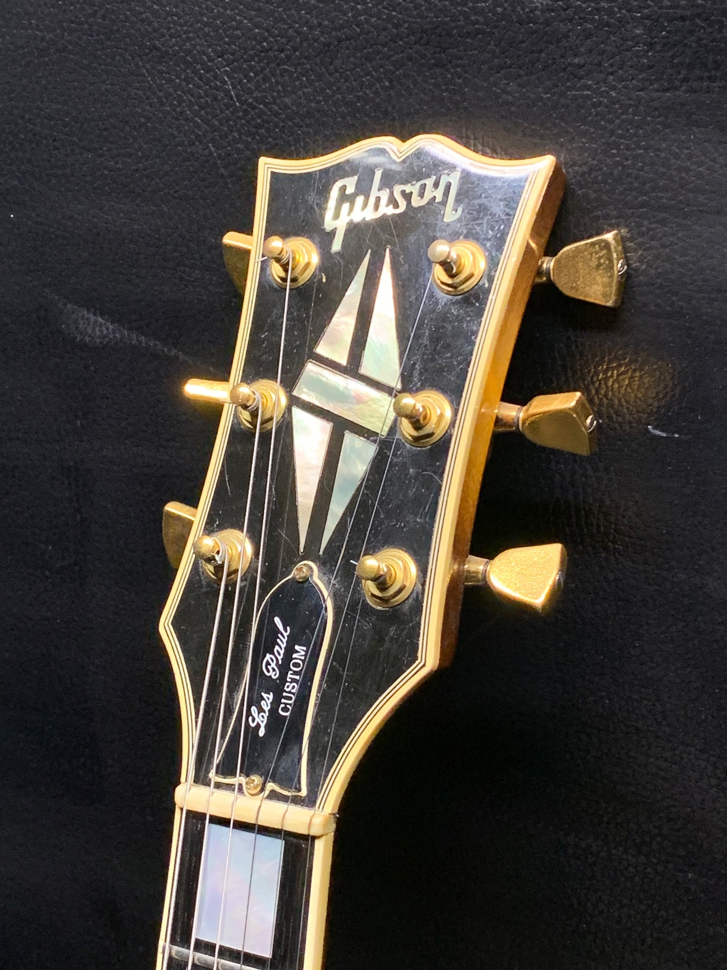 Gibson Les Paul Custom Player Edition Sunburst 76 (PRE-OWNED)