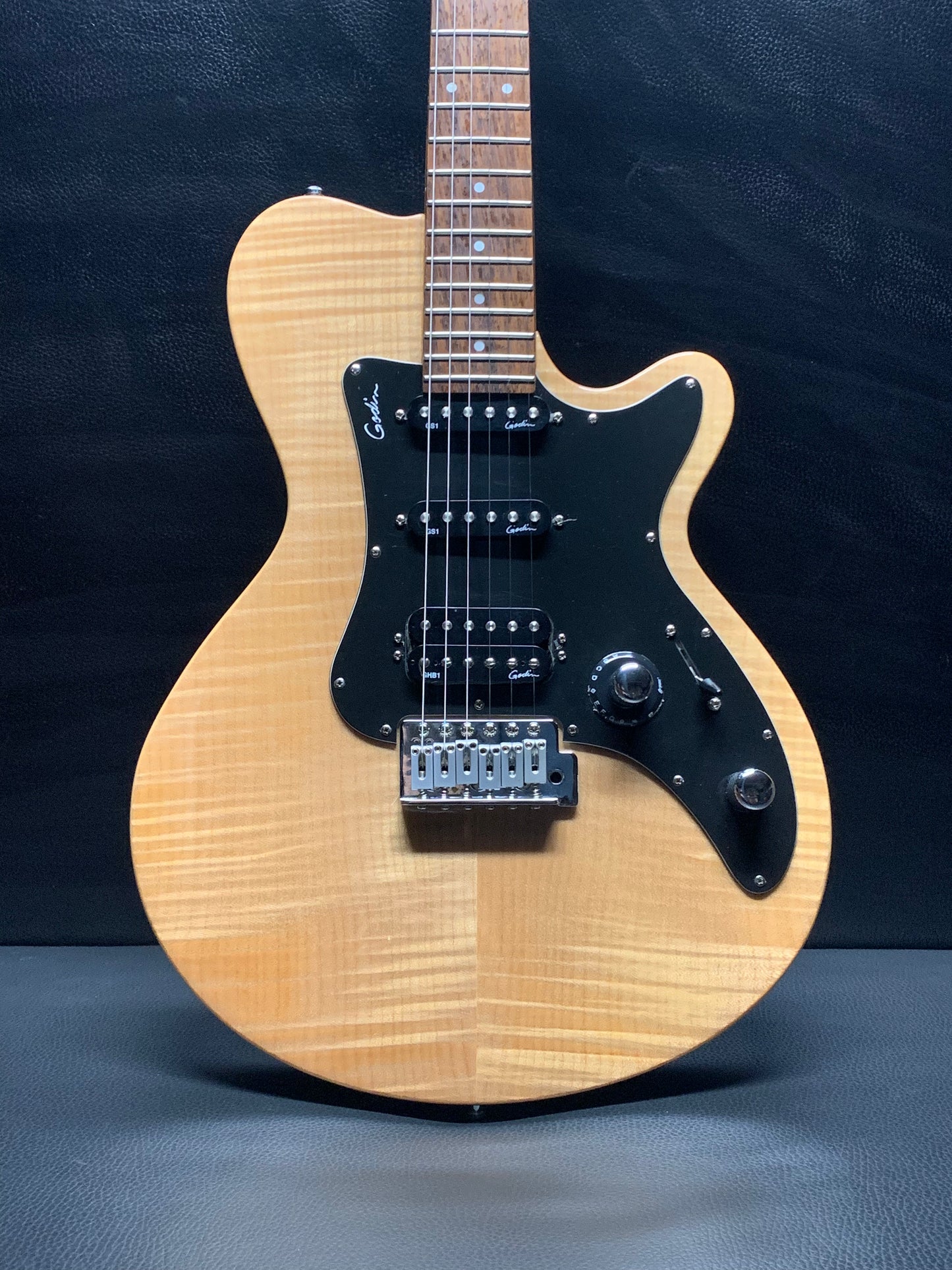 Godin SD Natural Flame (PRE-OWNED)