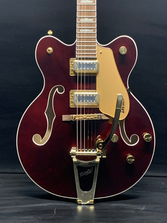 Gretsch G5422TG Electromatic Classic Hollow Body Double-Cut with Bigsby and Gold Hardware Walnut Stain