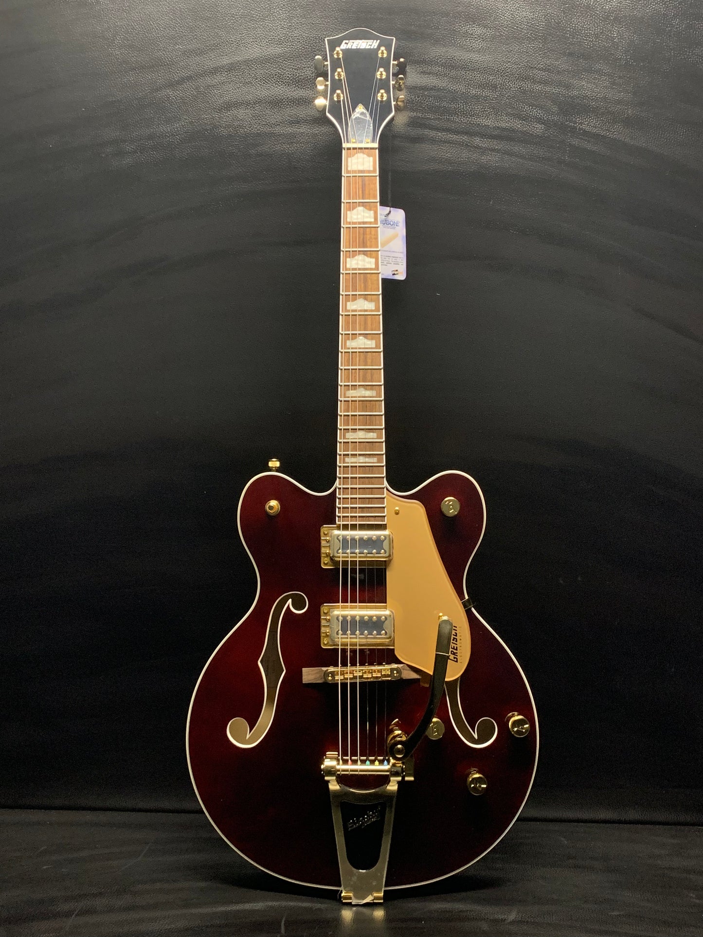 Gretsch G5422TG Electromatic Classic Hollow Body Double-Cut with Bigsby and Gold Hardware Walnut Stain