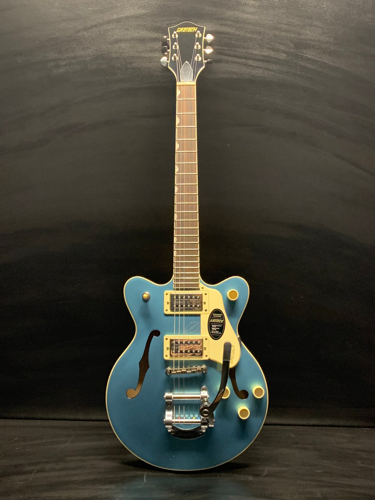 Gretsch G2655T Streamliner Center Block Jr. Double-cut With Bigsby Arctic Blue