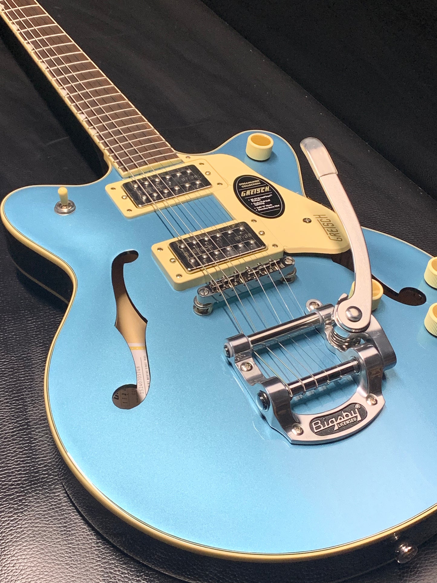 Gretsch G2655T Streamliner Center Block Jr. Double-cut With Bigsby Arctic Blue