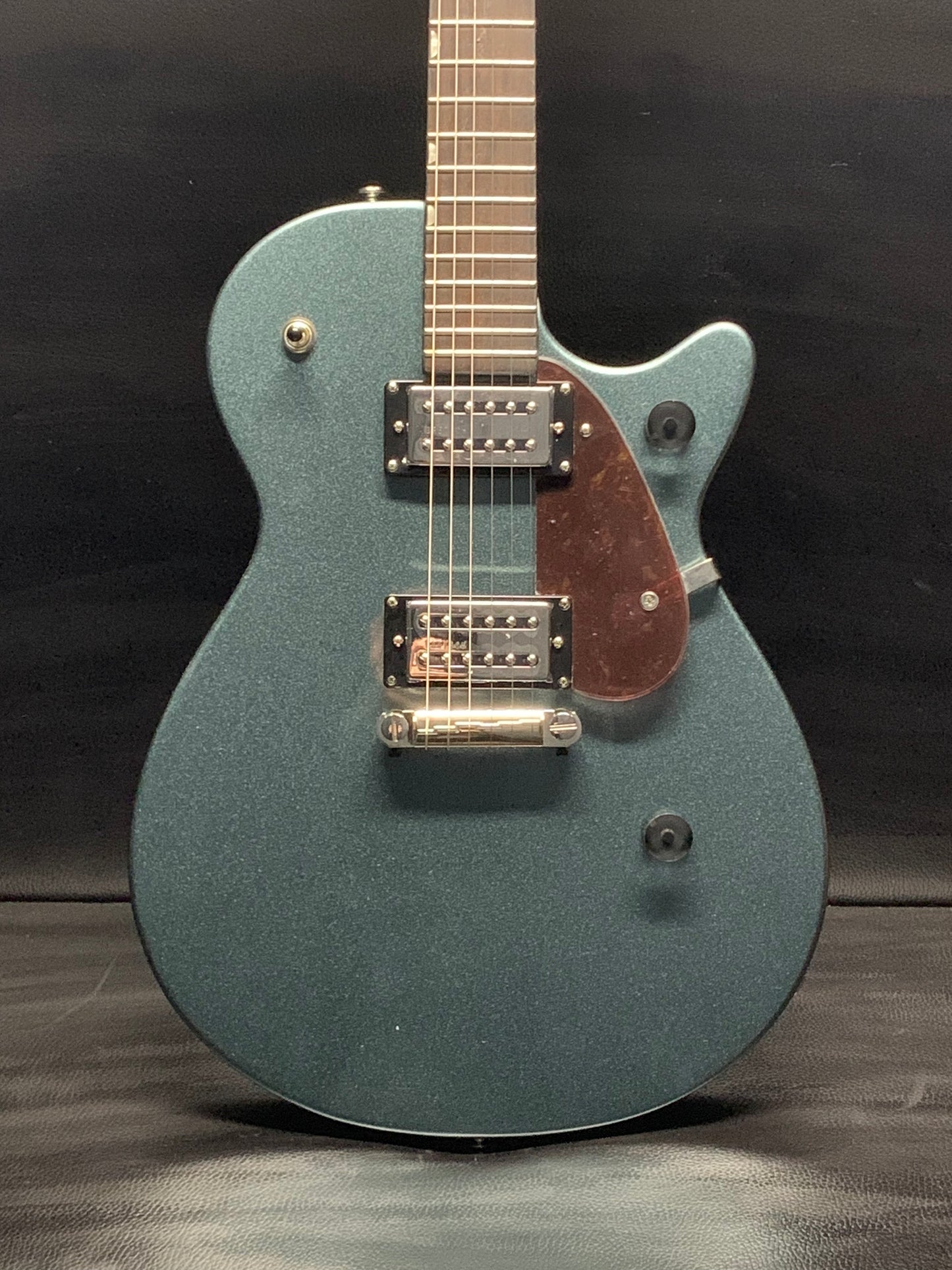 Gretsch G2210 Streamliner Junior Jet Club Gunmetal