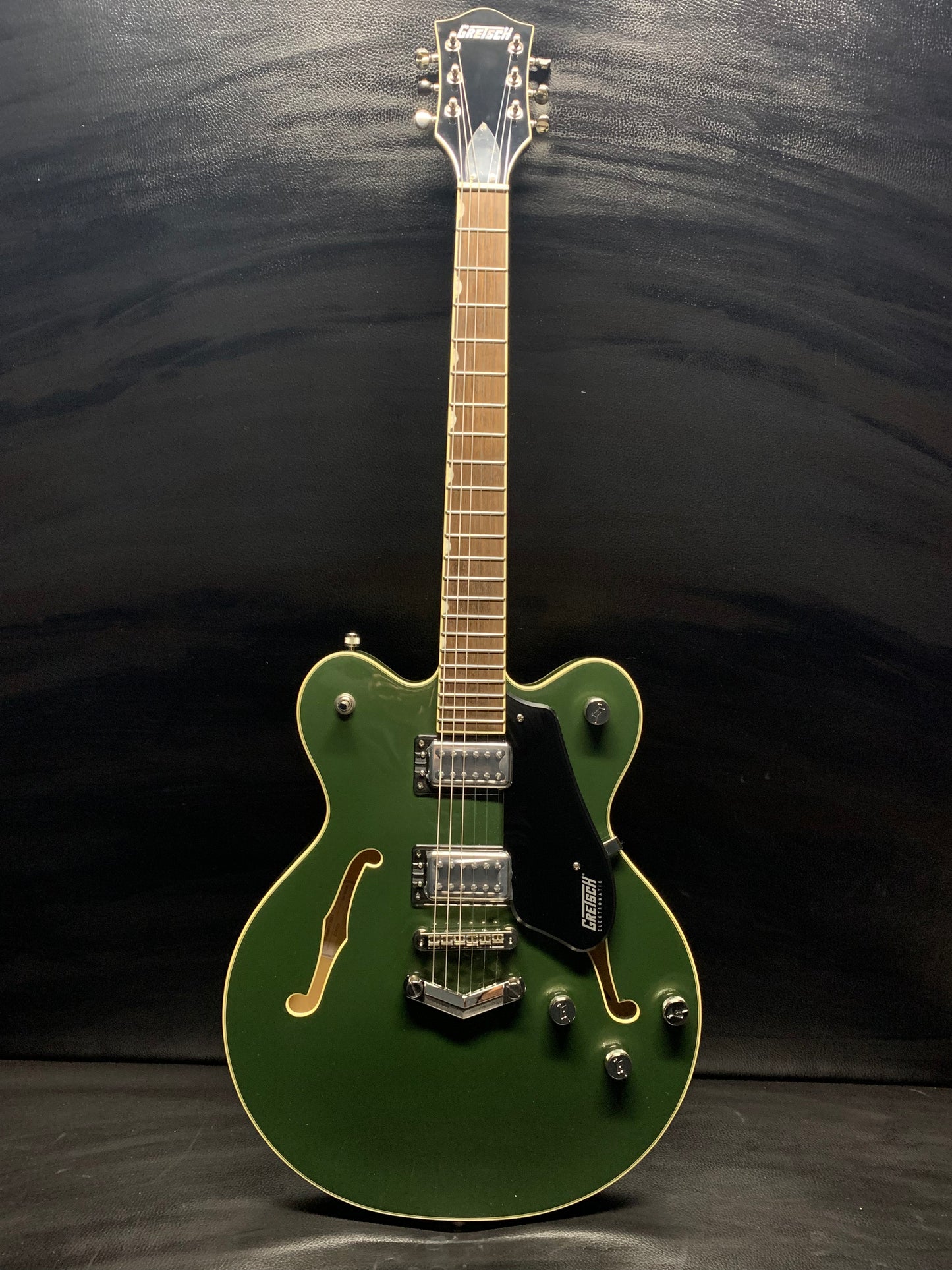 Gretsch G5622 Electromatic Center Block Double-cut With V-Stoptail Olive Metallic