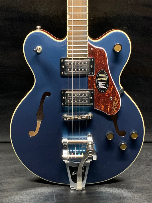 Gretsch G2622T Streamliner Center Block Double-Cut with Bigsby Broad’Tron BT-3S Pickups, Dark Denim