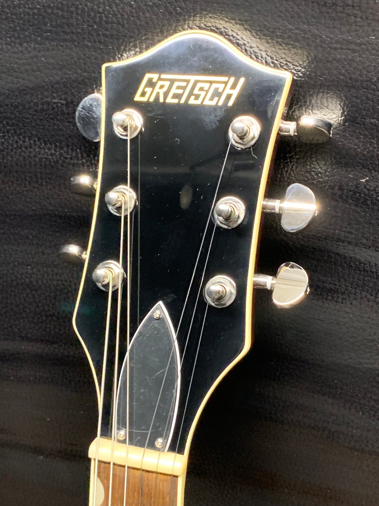 Gretsch G2622T Streamliner Center Block Double-Cut with Bigsby Broad’Tron BT-3S Pickups, Dark Denim