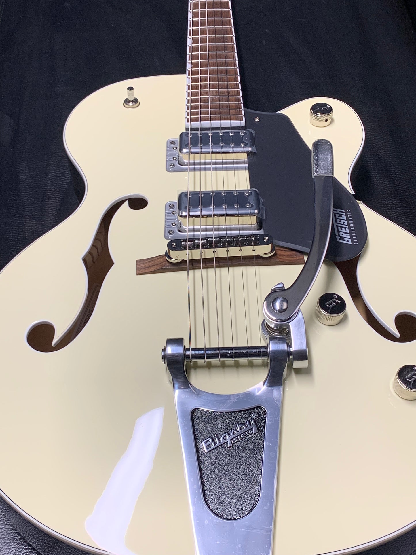 Gretsch G5420T Electromatic Classic Hollow Body Single-Cut with Bigsby, Laurel Fingerboard, Two-Tone Vintage White/London Grey