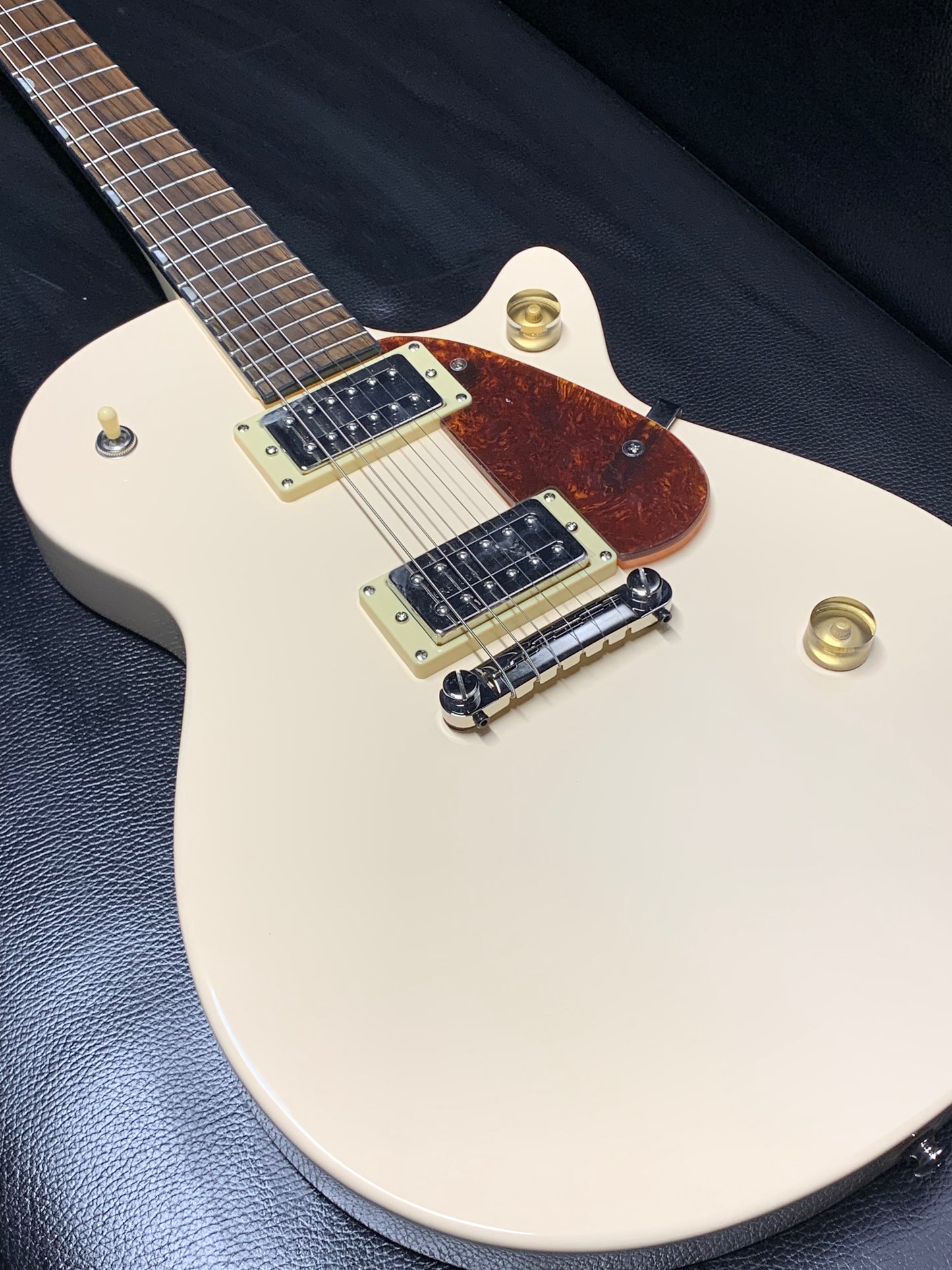 Gretsch G2210 Streamliner Junior Jet Club Vintage White