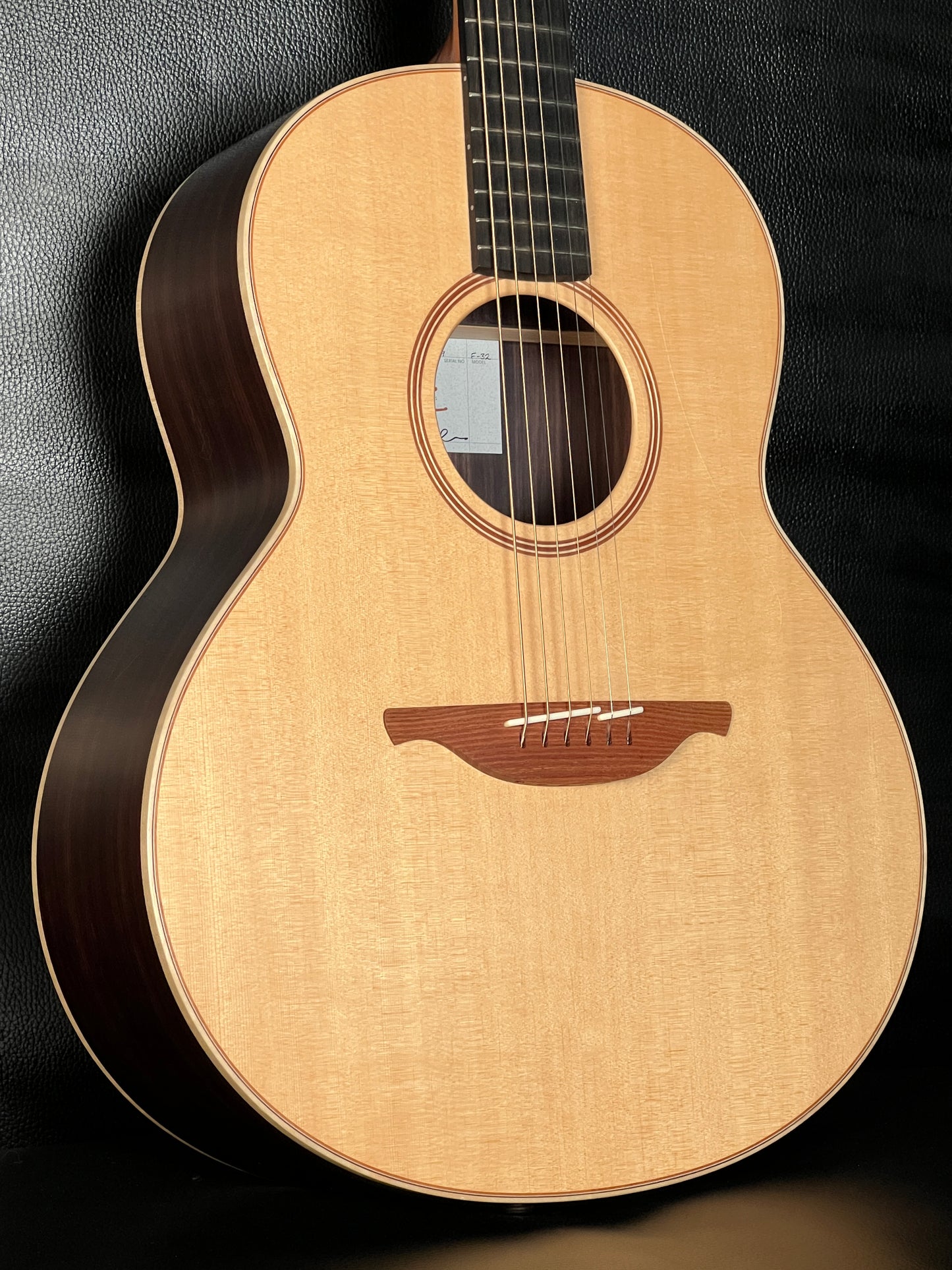 Lowden F32 (PRE-OWNED)
