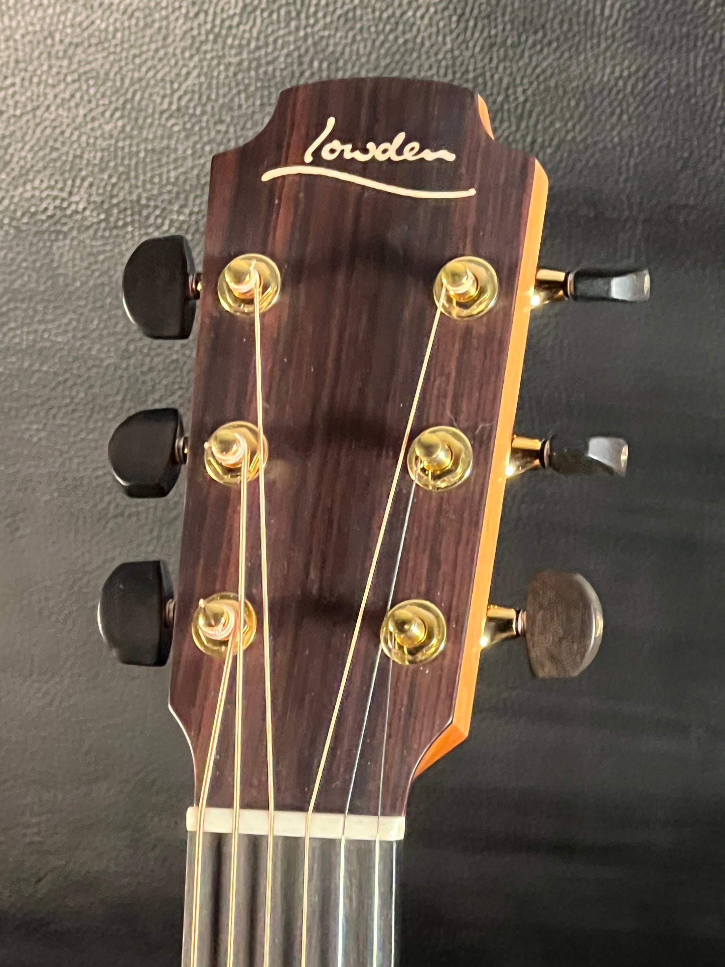 Lowden F32 (PRE-OWNED)
