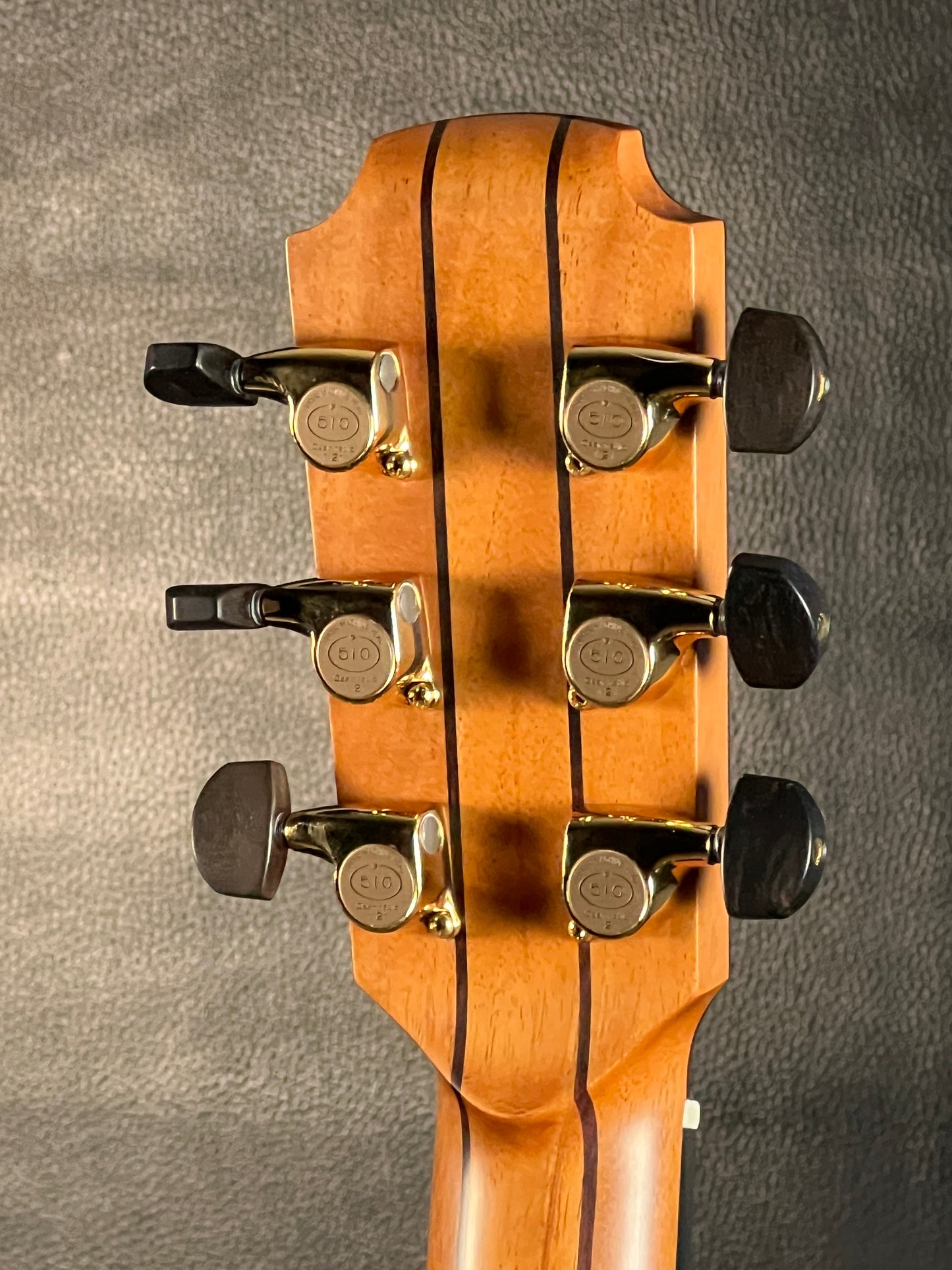 Lowden F32 (PRE-OWNED)