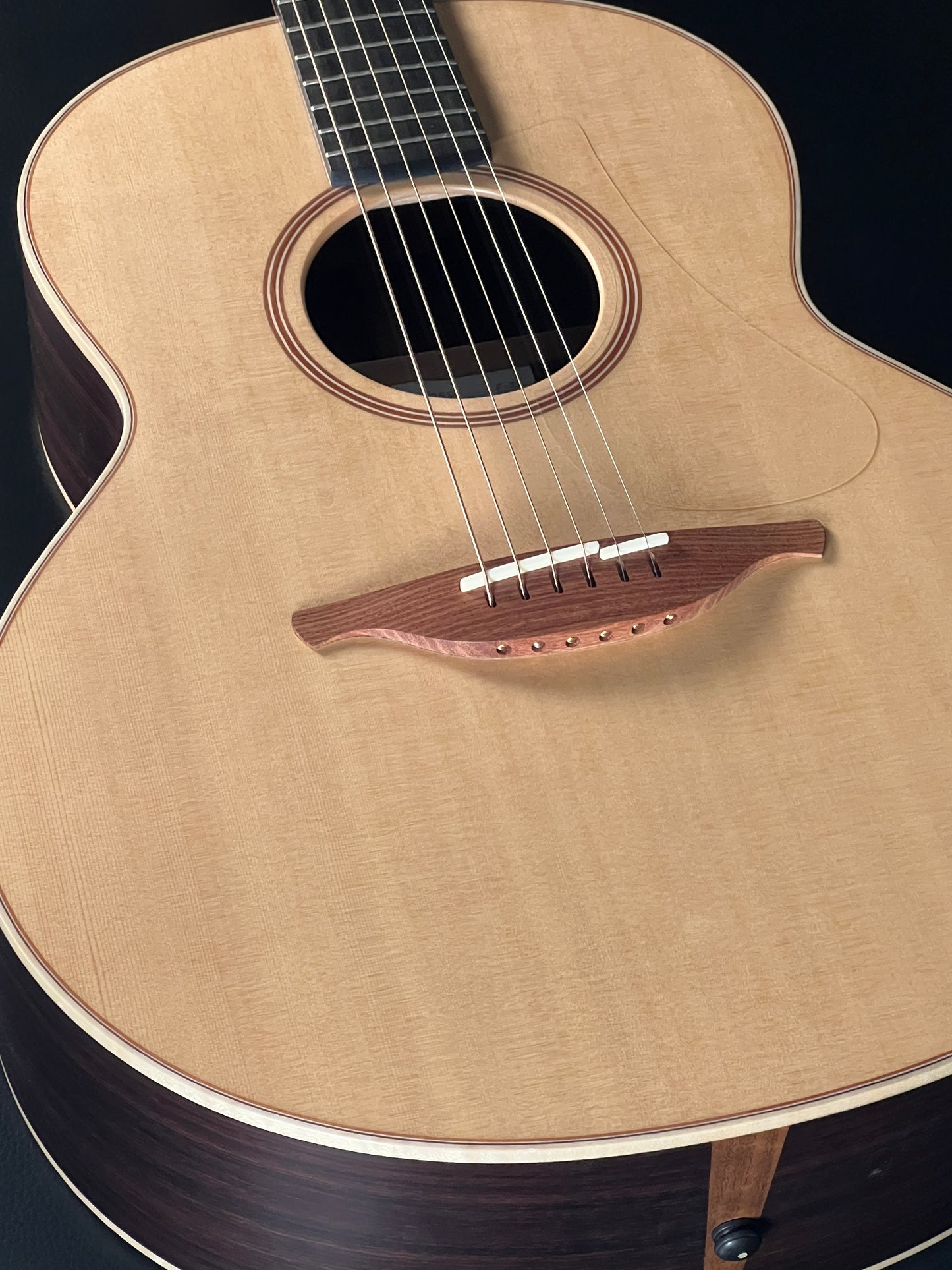 Lowden F32 (PRE-OWNED)