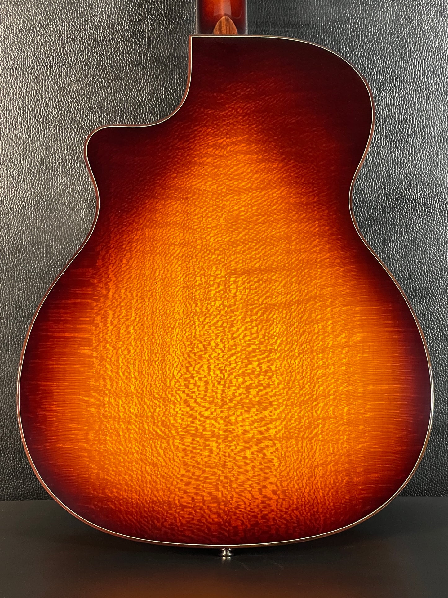 Larrivée OMV44 Silver Oak Custom Left-Handed #142844