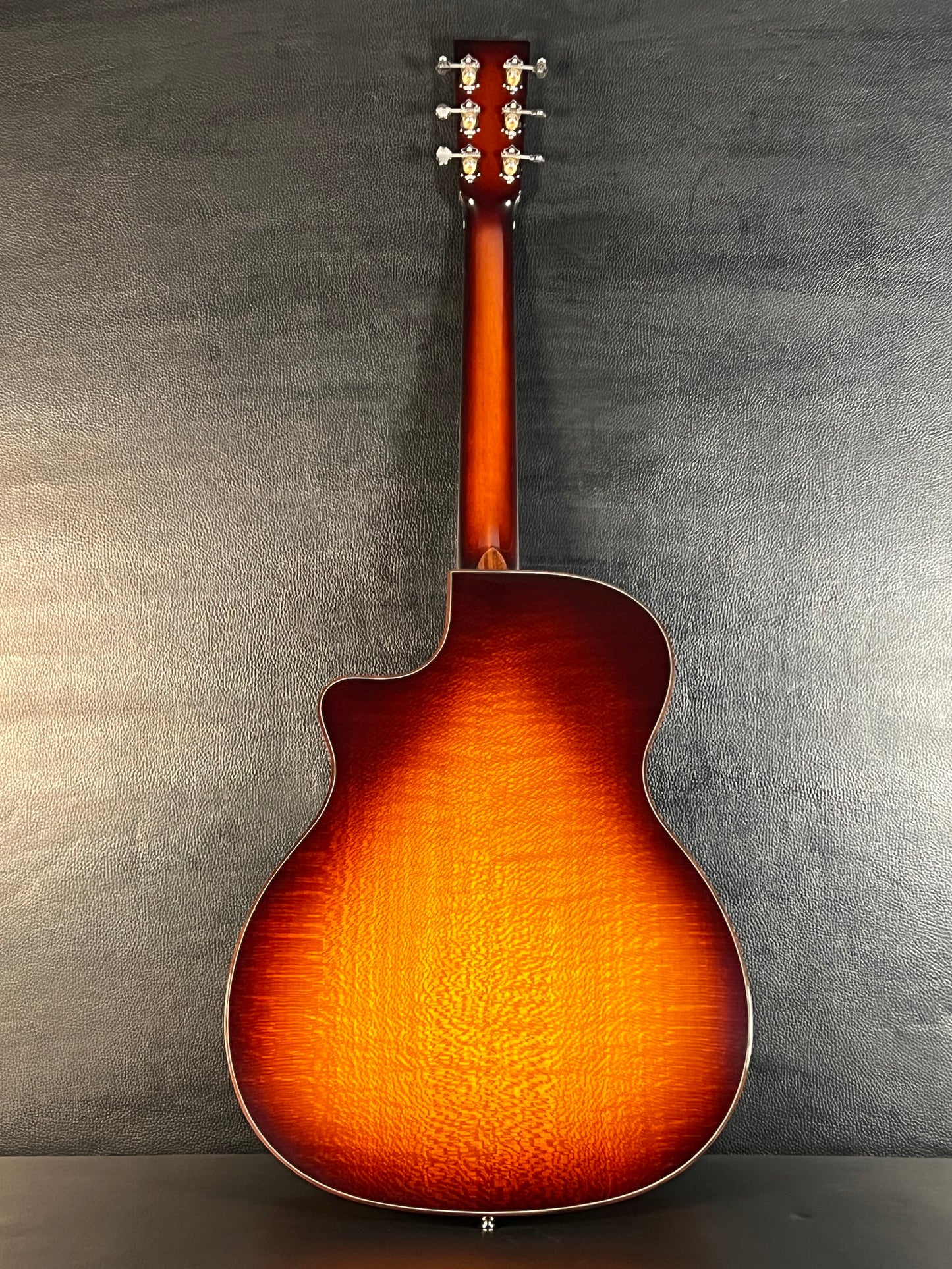 Larrivée OMV44 Silver Oak Custom Left-Handed #142844