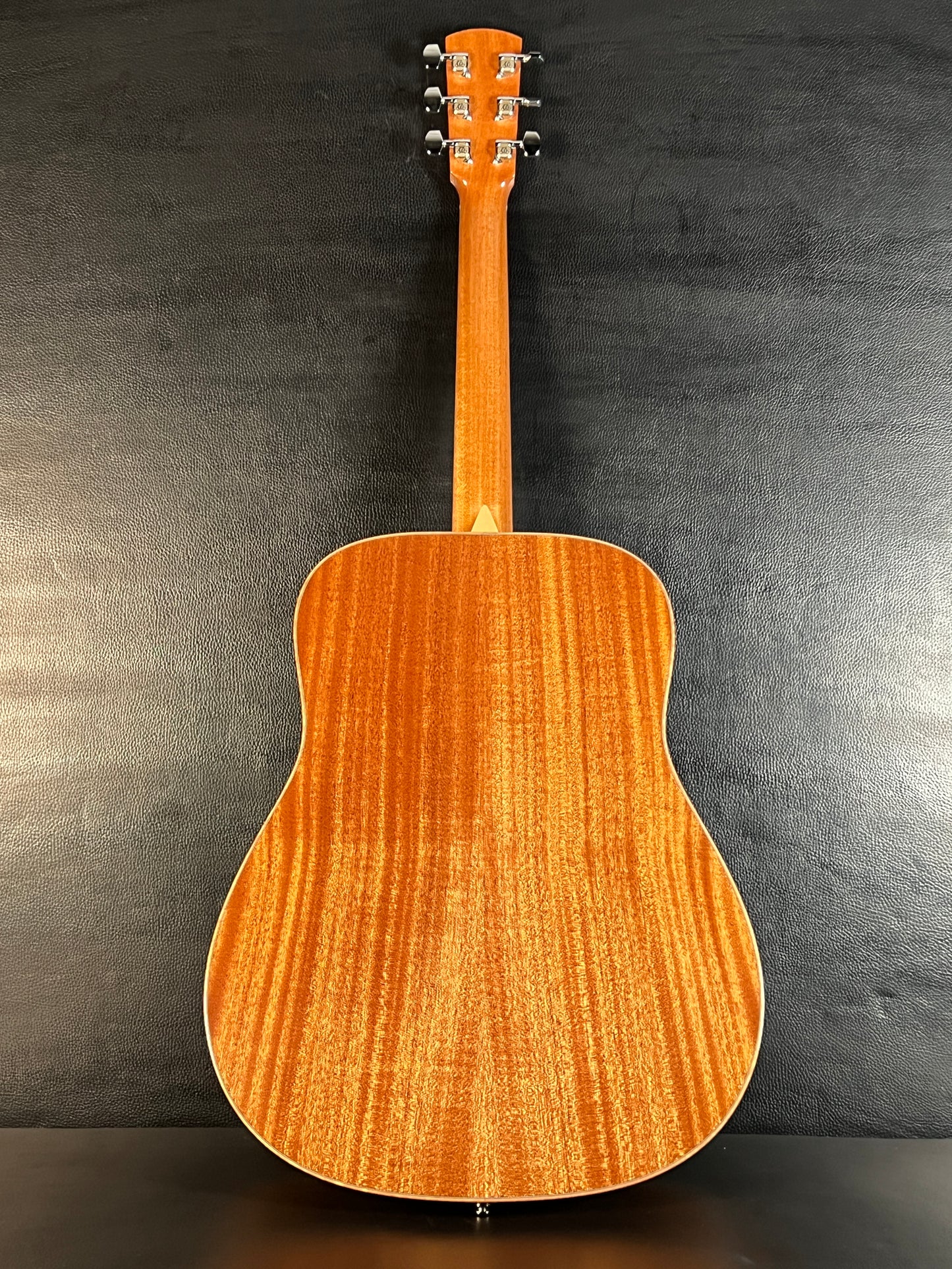 Larrivée D-05 #143562