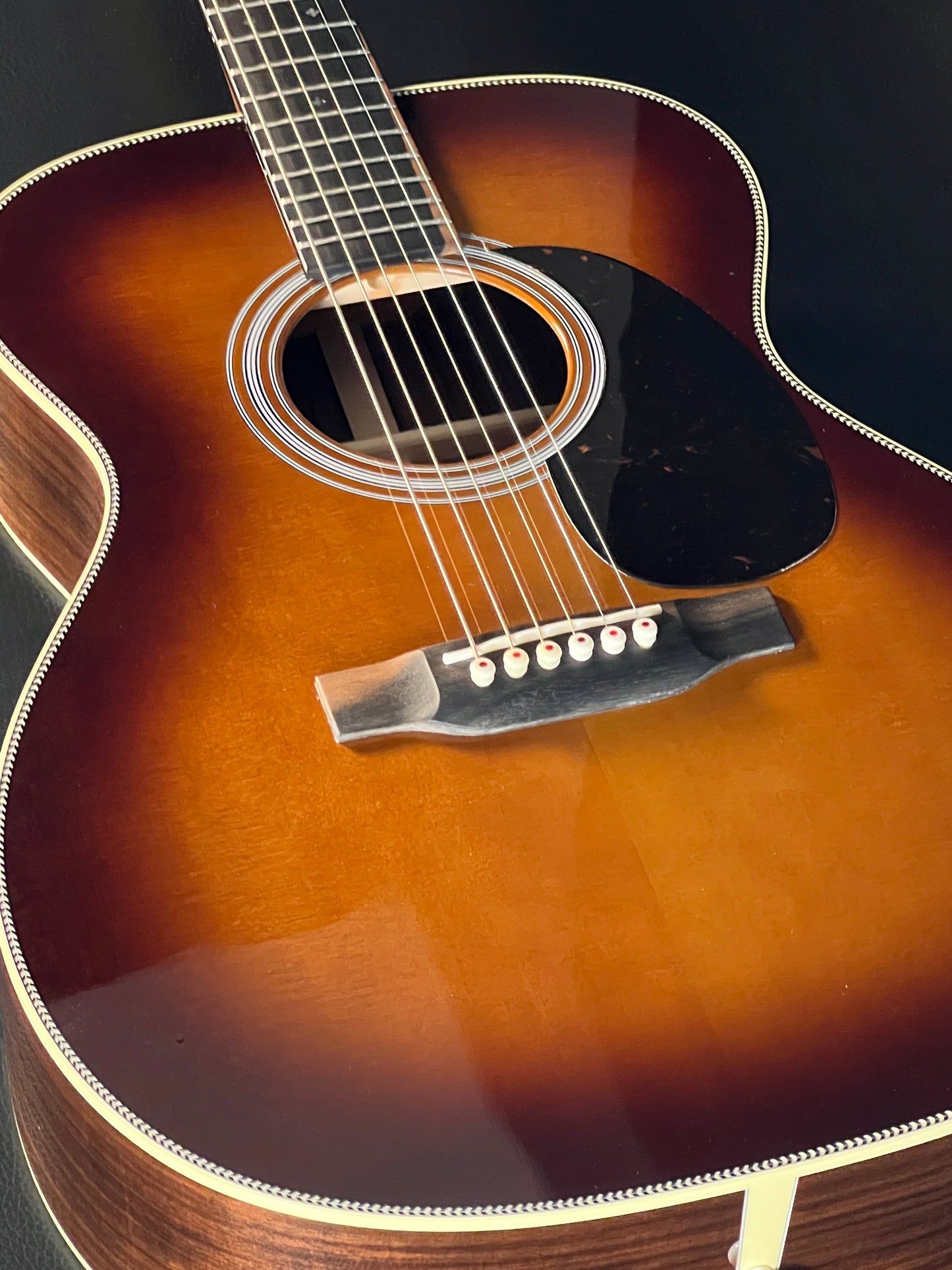 Martin 000-28 Sunburst 2025 (PRE-OWNED)