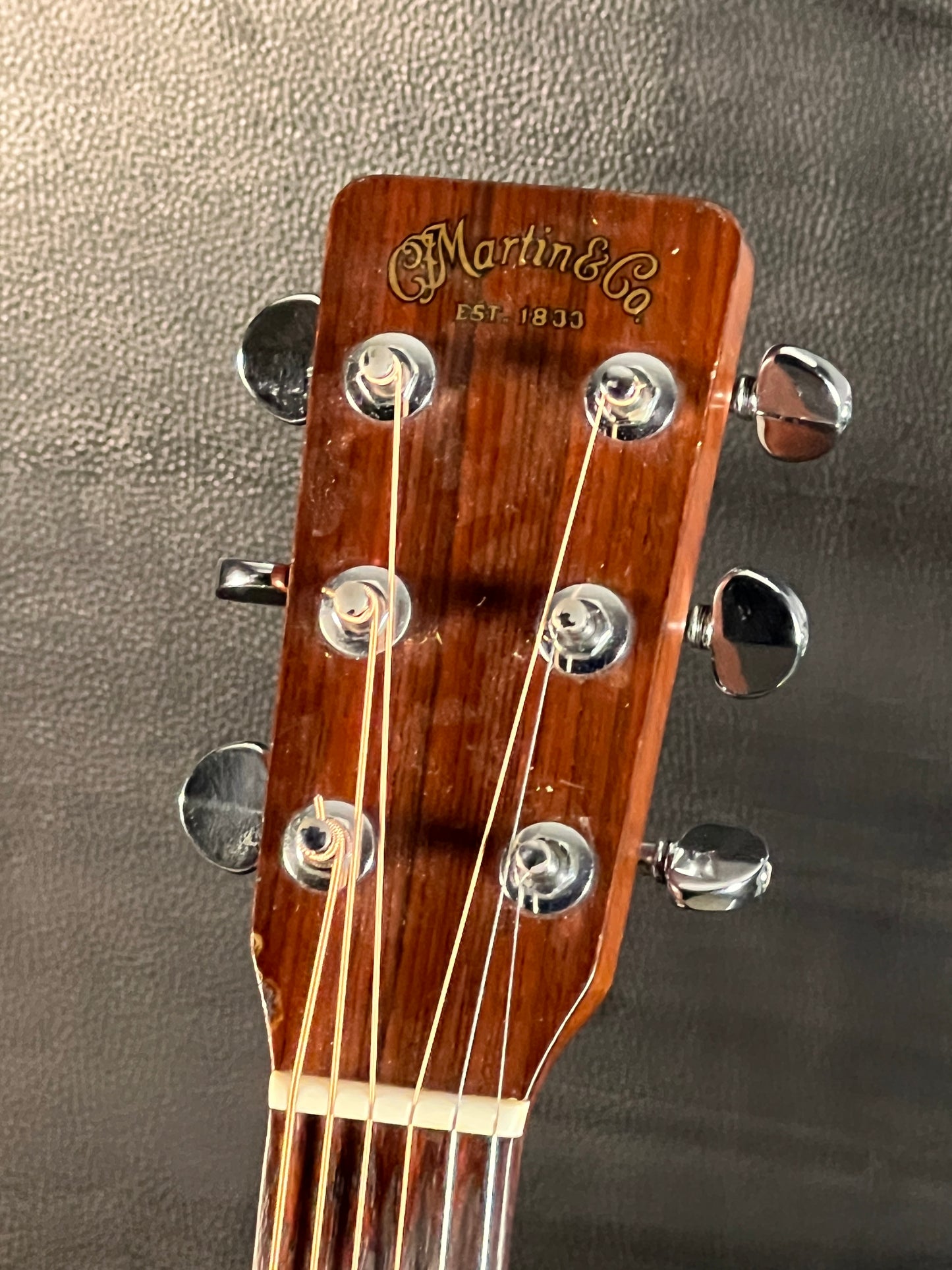 Martin D-18 1971 w/ K&K (PRE-OWNED)